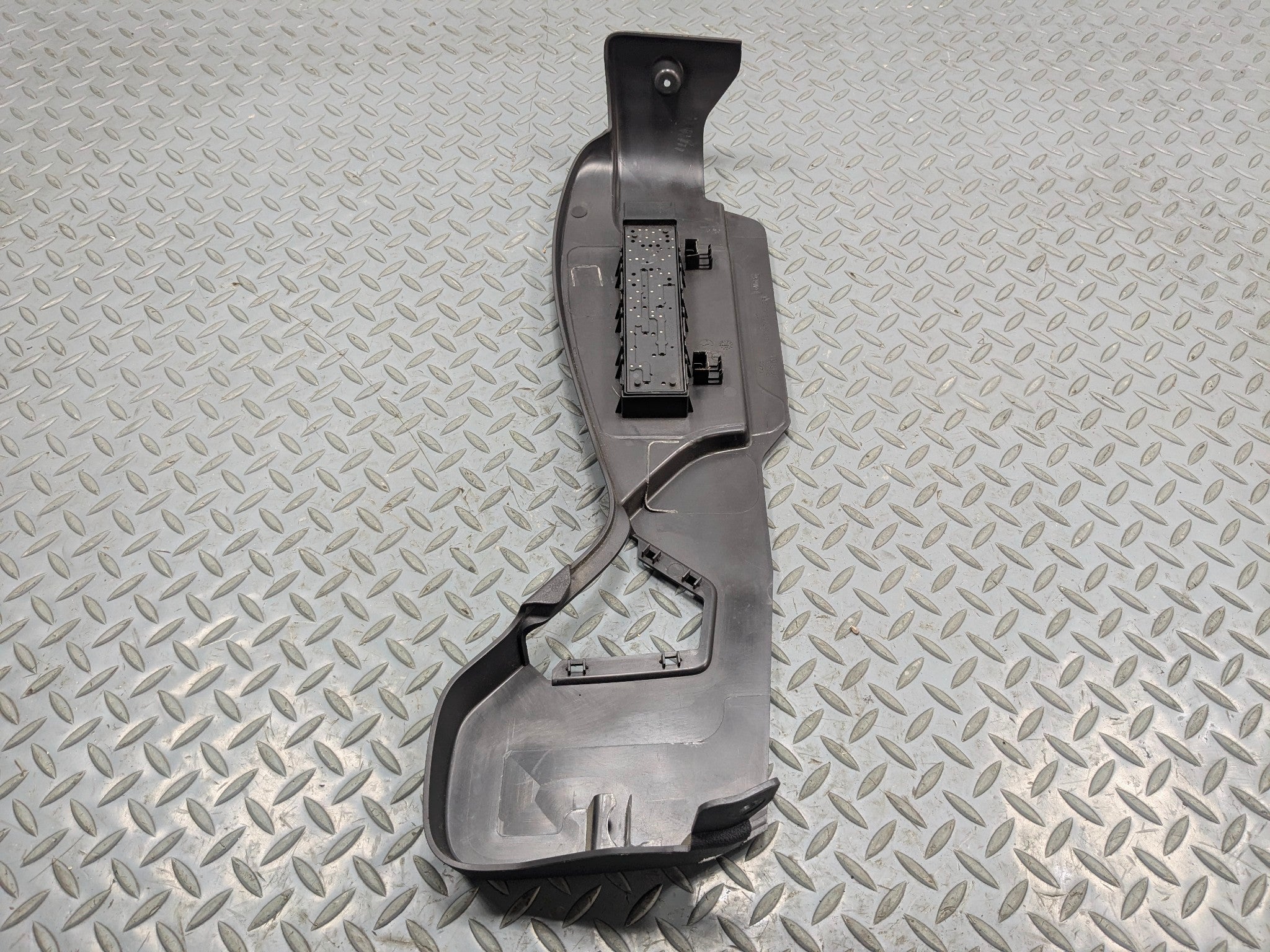 2009 - 2012 OEM FORD FLEX FRONT LEFT DRIVER SIDE SEAT HOUSING SHIELD WITH SWITCH
