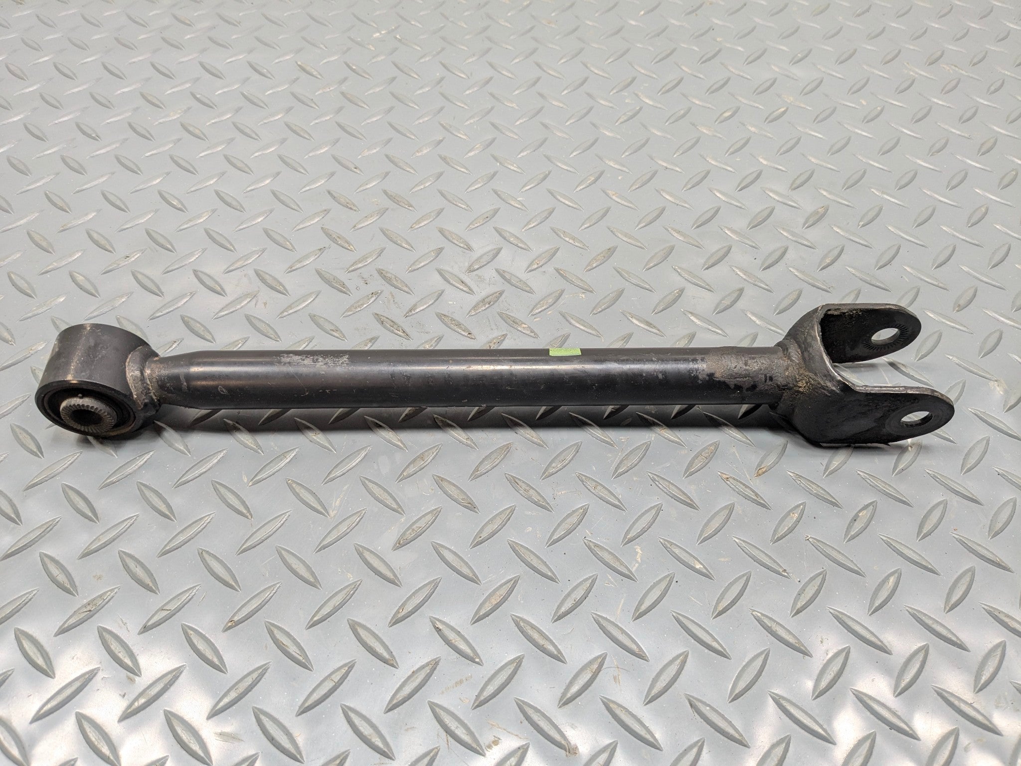 06 - 08 OEM LEXUS IS250 REAR RIGHT PASSENGER SIDE SUSPENSION LOWER CONTROL ARM