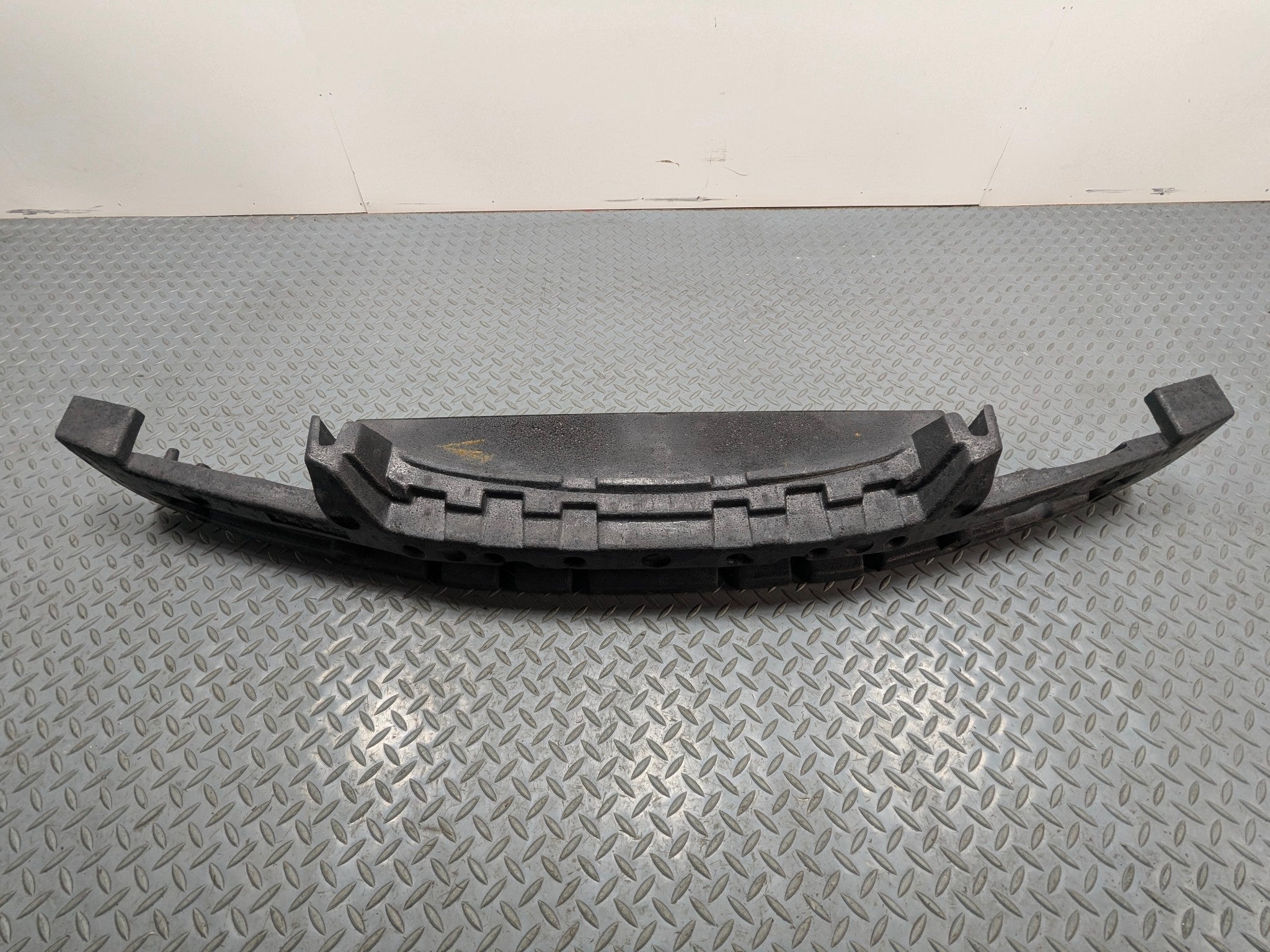 06 - 08 OEM LEXUS IS250 FRONT BUMPER REINFORCEMENT IMPACT ENERGY ABSORBER FOAM