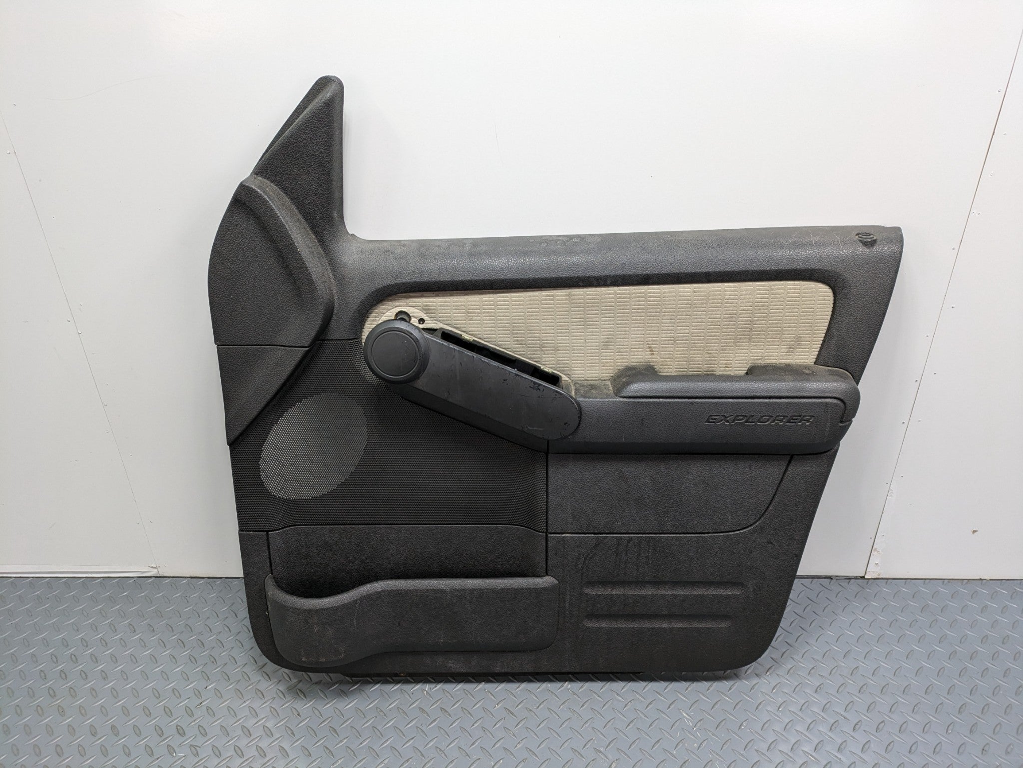 06 - 10 OEM FORD EXPLORER FRONT RIGHT PASSENGER SIDE INTERIOR DOOR TRIM PANEL