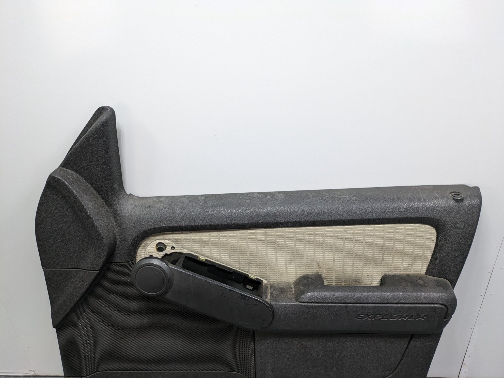 06 - 10 OEM FORD EXPLORER FRONT RIGHT PASSENGER SIDE INTERIOR DOOR TRIM PANEL