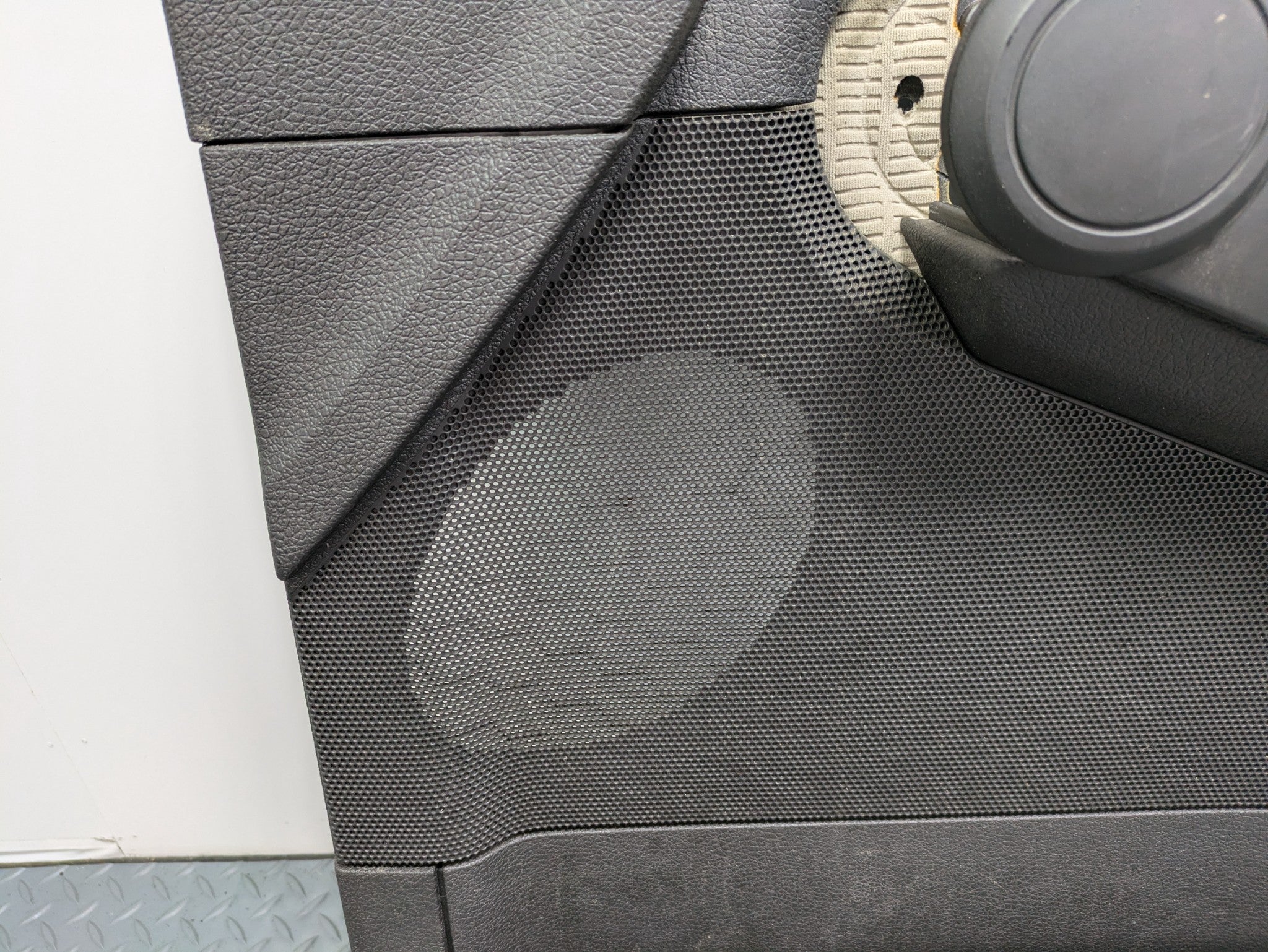 06 - 10 OEM FORD EXPLORER FRONT RIGHT PASSENGER SIDE INTERIOR DOOR TRIM PANEL