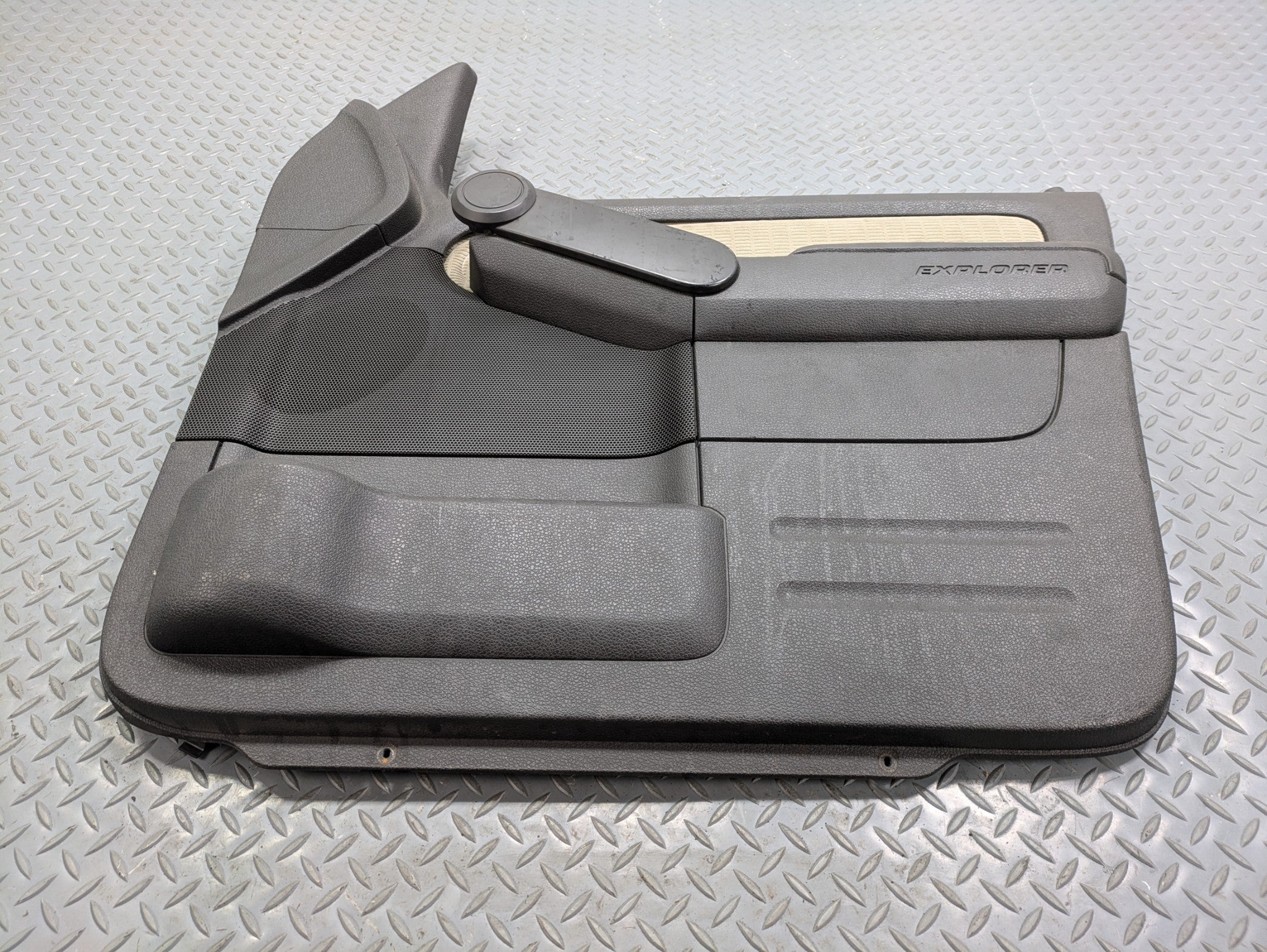 06 - 10 OEM FORD EXPLORER FRONT RIGHT PASSENGER SIDE INTERIOR DOOR TRIM PANEL