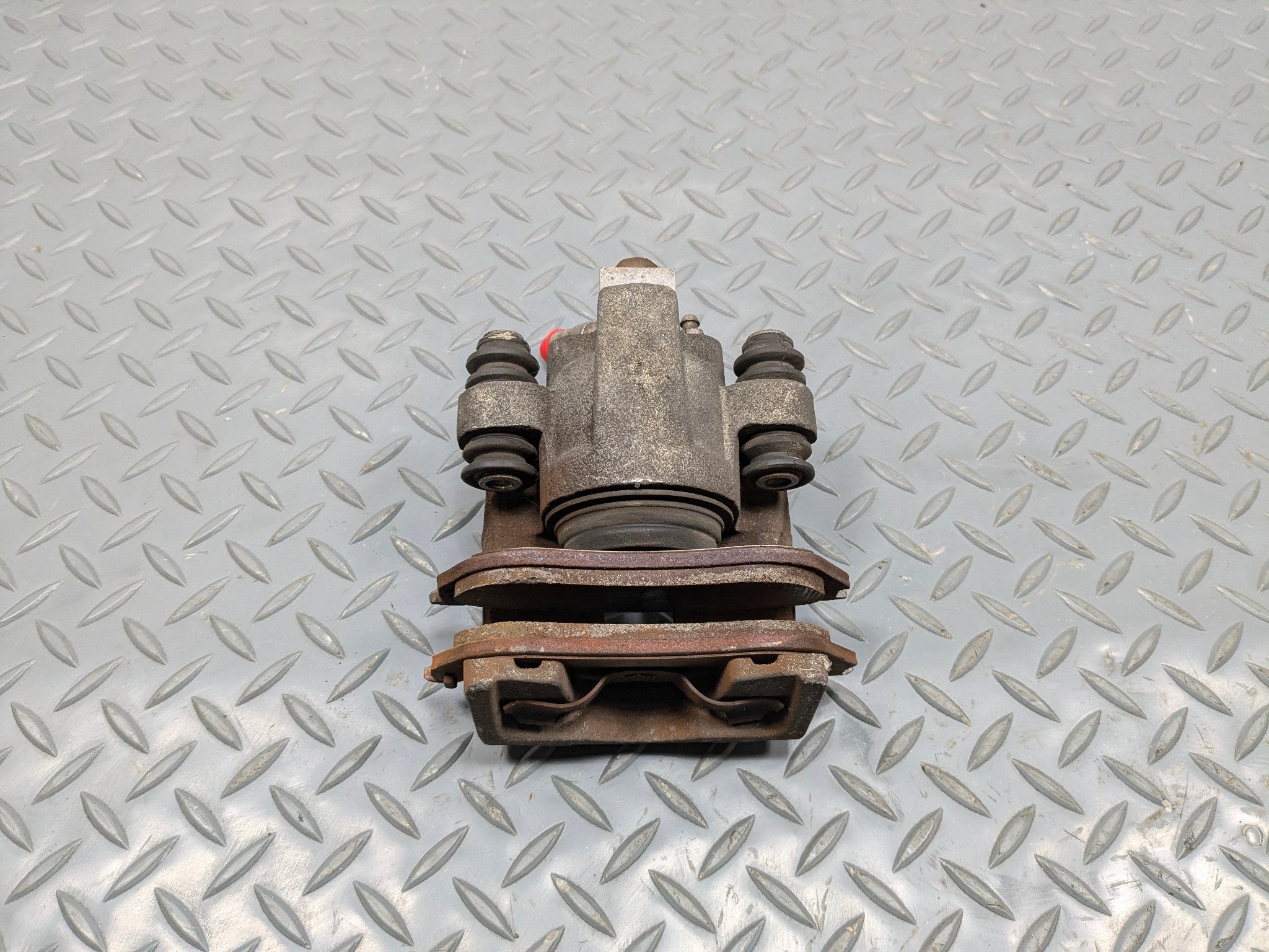 2006 - 2010 OEM FORD EXPLORER REAR LEFT DRIVER SIDE BRAKE CALIPER ASSEMBLY