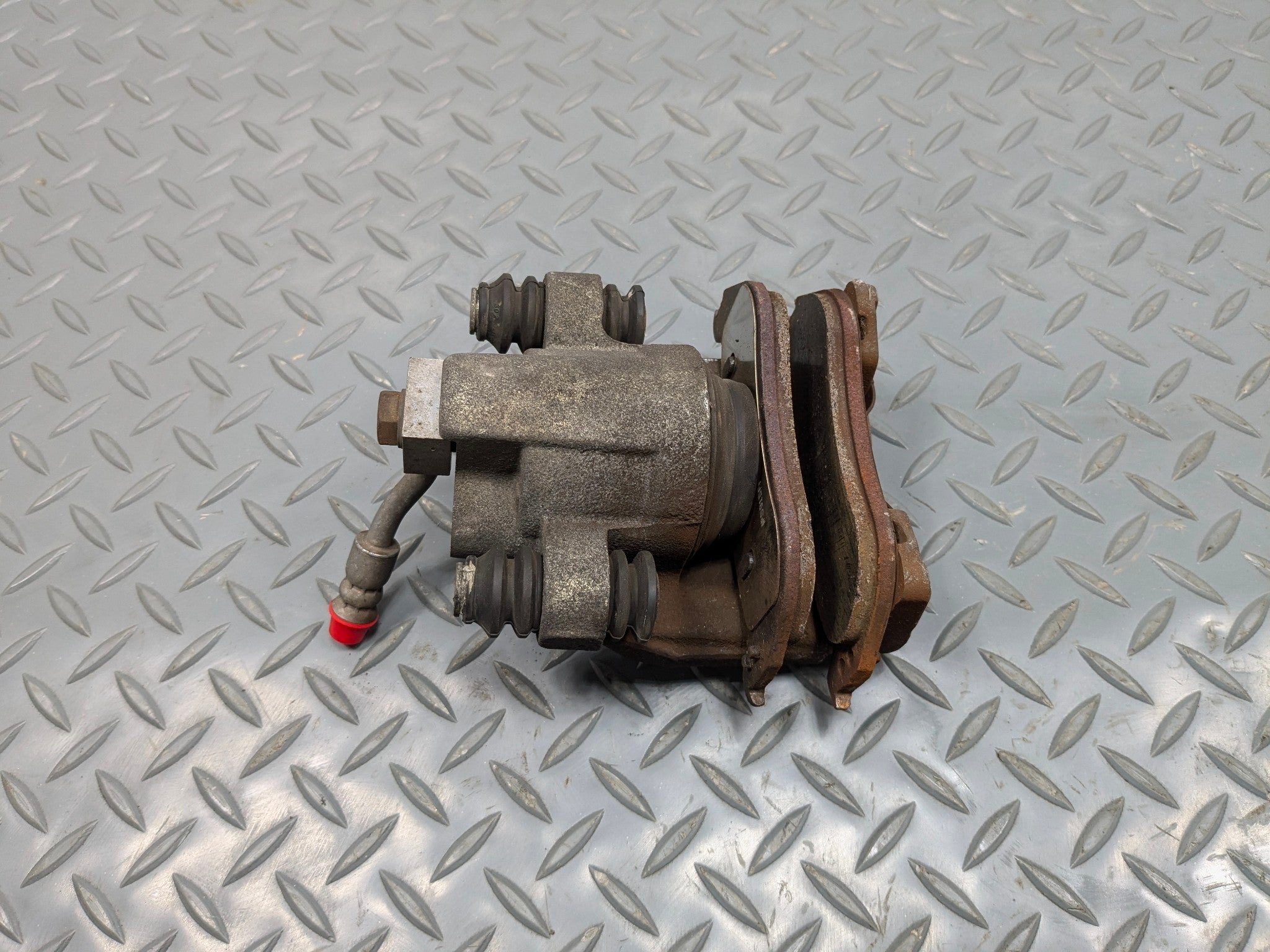 2006 - 2010 OEM FORD EXPLORER REAR LEFT DRIVER SIDE BRAKE CALIPER ASSEMBLY