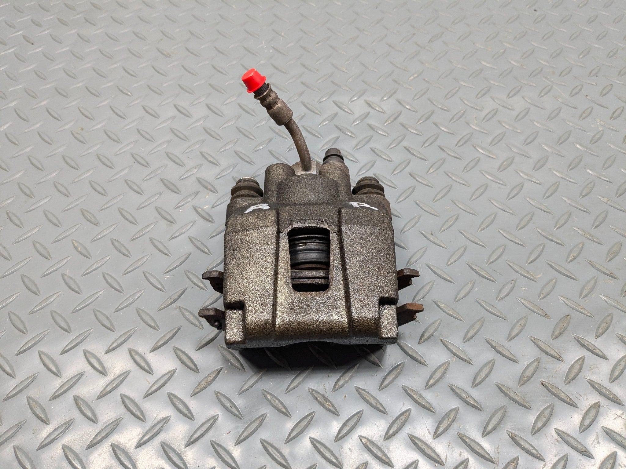 2006 - 2010 OEM FORD EXPLORER REAR RIGHT PASSENGER SIDE BRAKE CALIPER ASSEMBLY