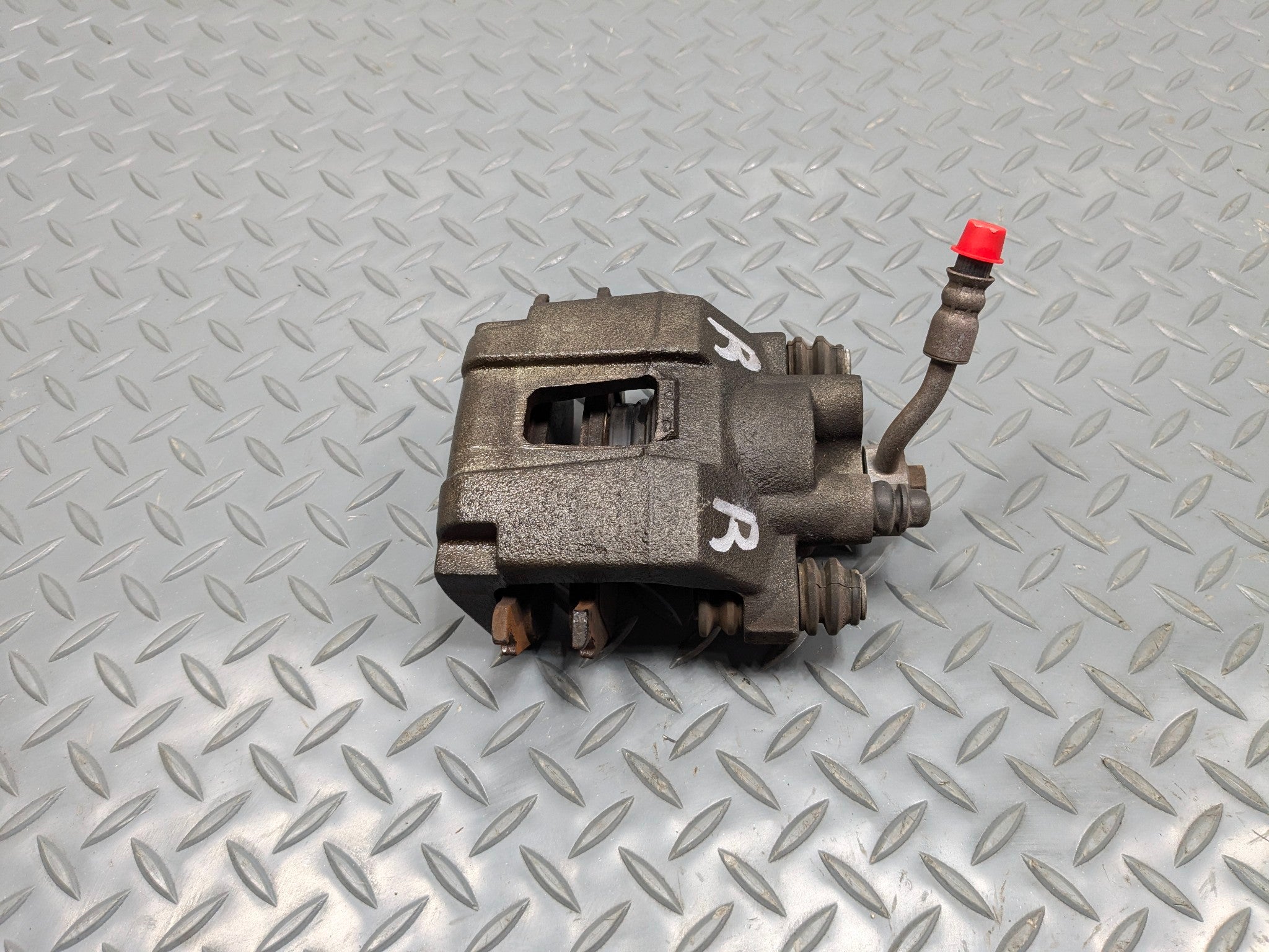 2006 - 2010 OEM FORD EXPLORER REAR RIGHT PASSENGER SIDE BRAKE CALIPER ASSEMBLY