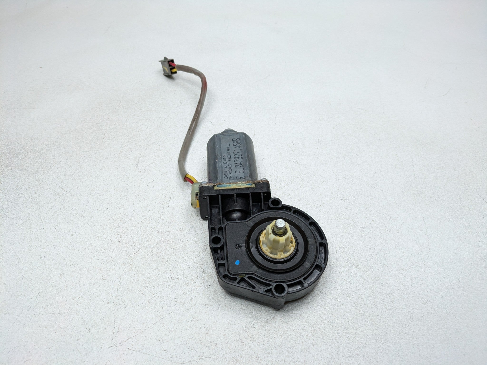 2006 - 2010 OEM FORD EXPLORER REAR RIGHT PASSENGER SIDE POWER WINDOW MOTOR