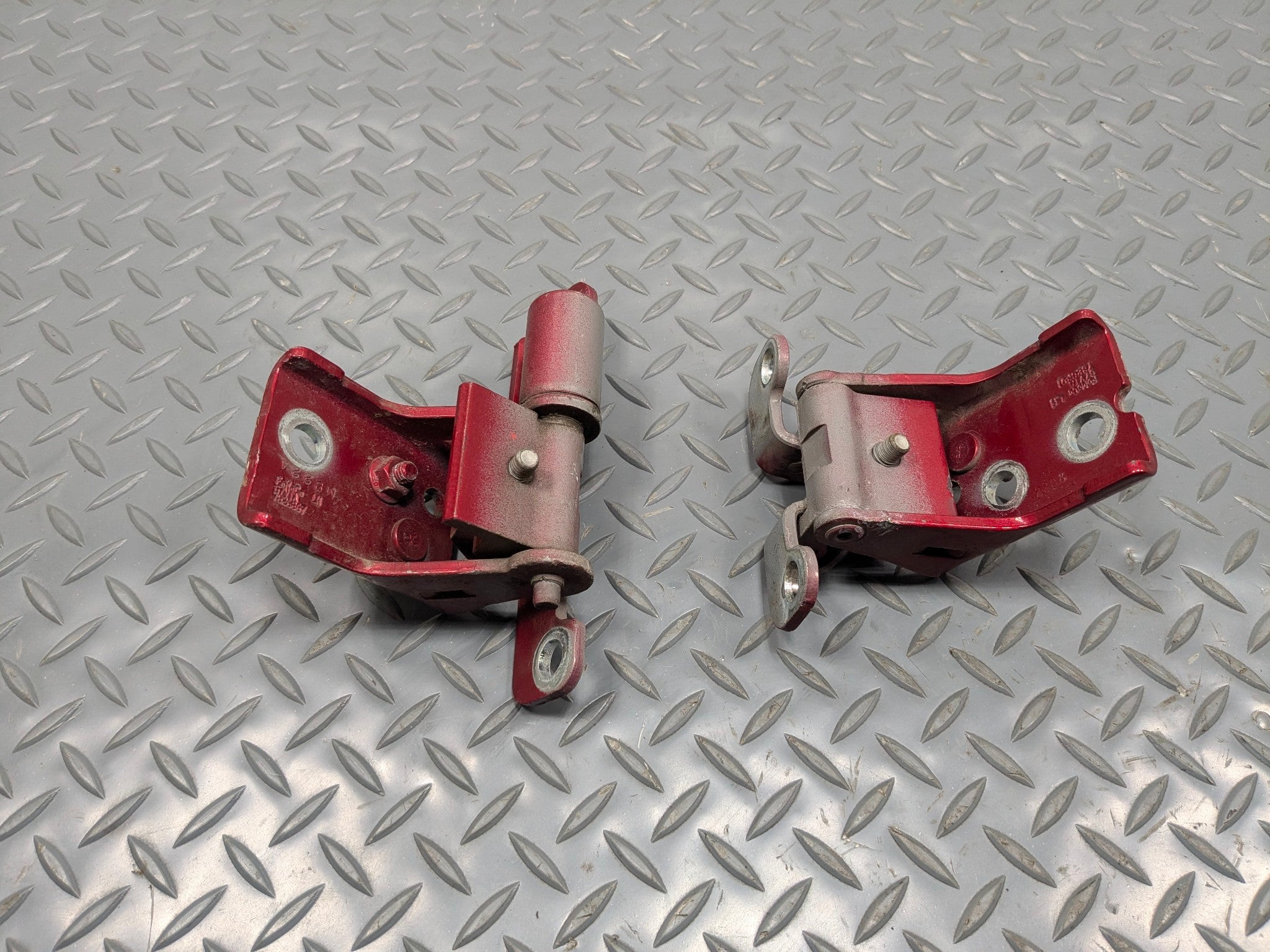 06 - 10 OEM FORD EXPLORER REAR LEFT DRIVER SIDE UPPER AND LOWER DOOR HINGE SET