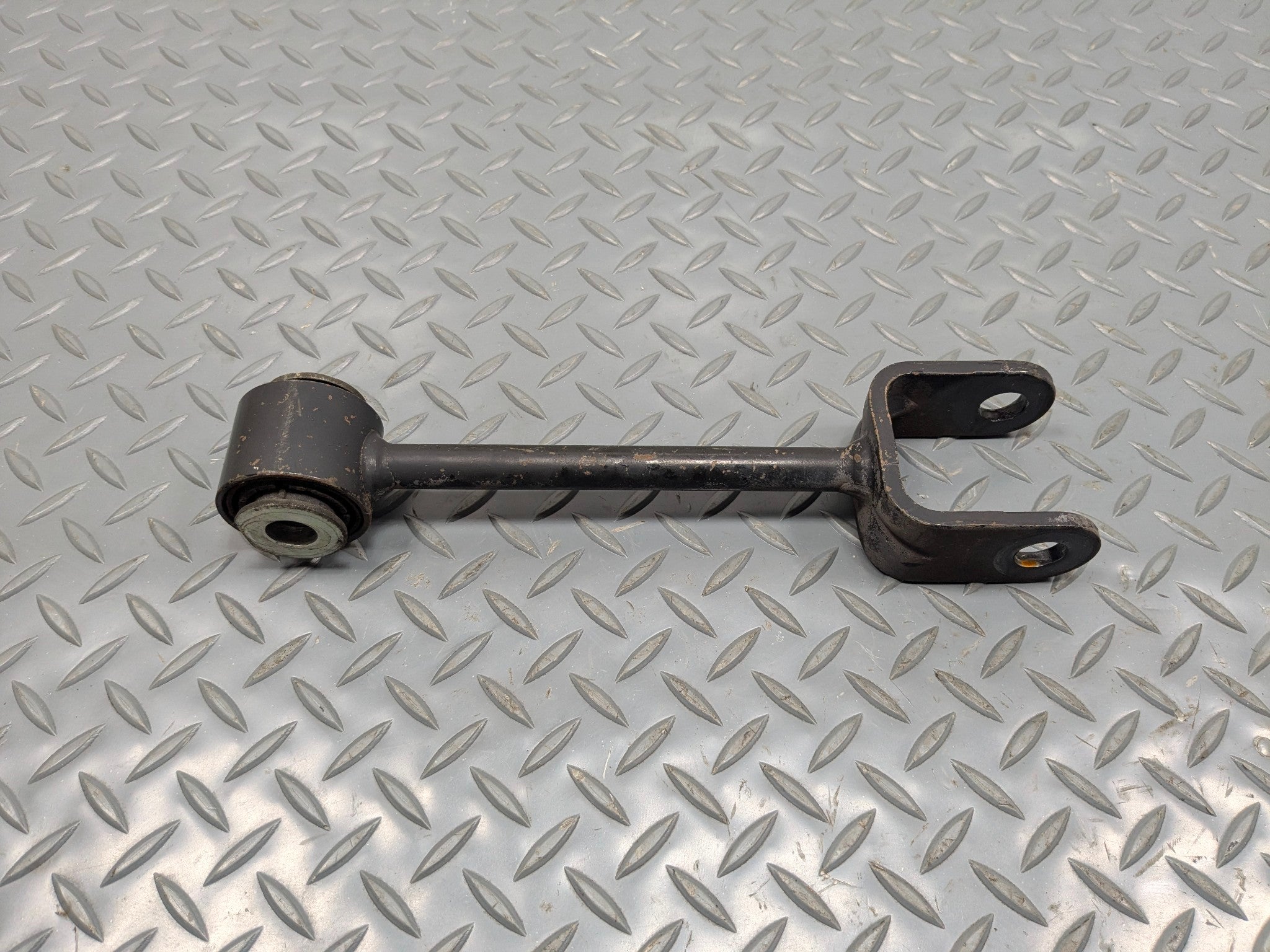 2006 - 2010 OEM FORD EXPLORER REAR LEFT DRIVER SIDE UPPER CONTROL ARM