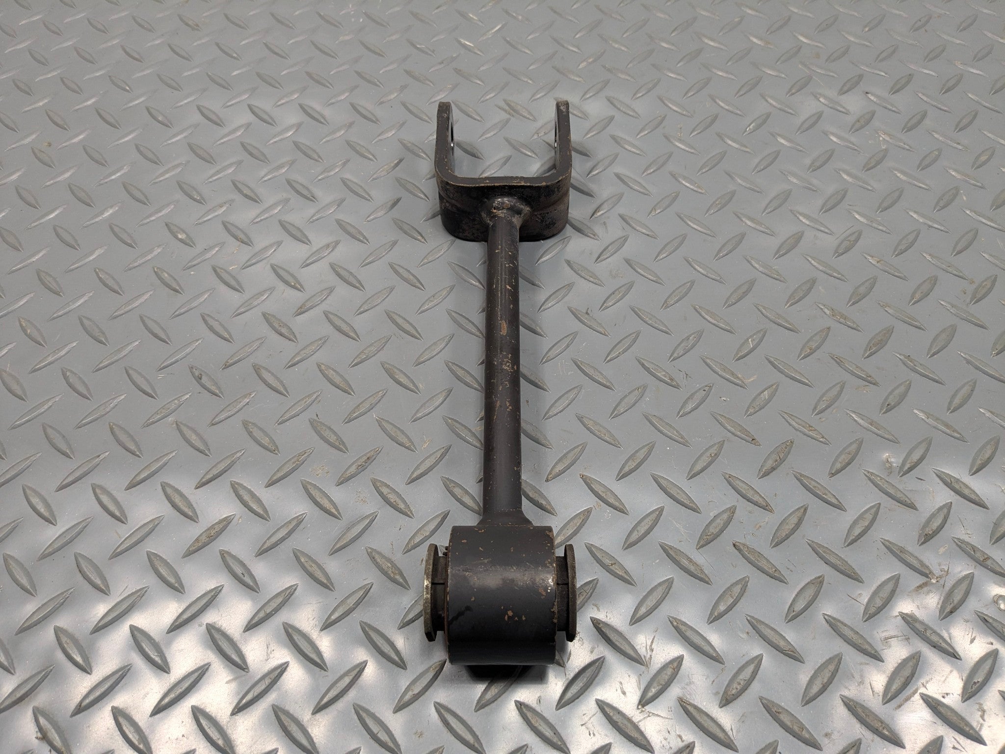 2006 - 2010 OEM FORD EXPLORER REAR LEFT DRIVER SIDE UPPER CONTROL ARM