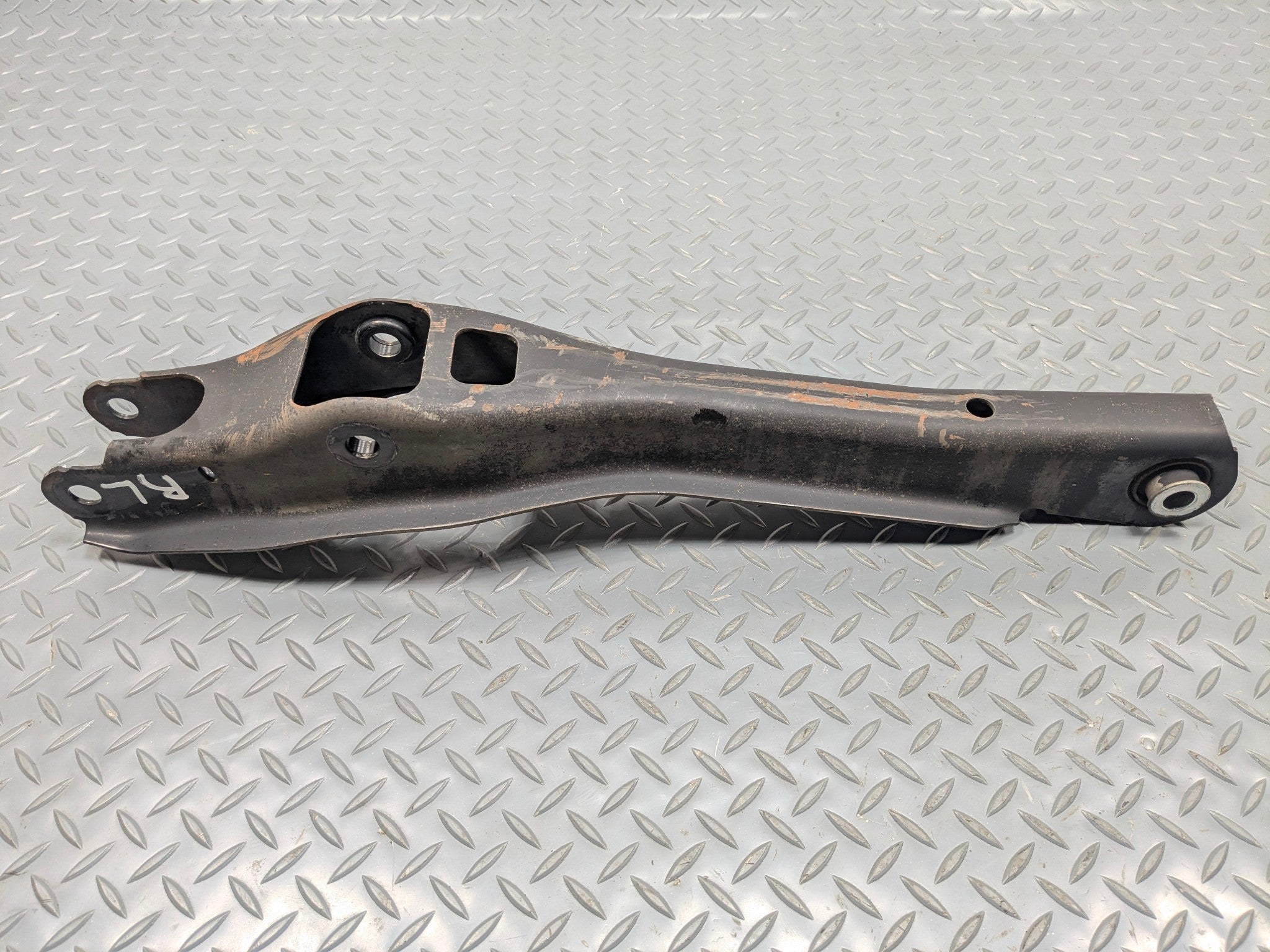 2006 - 2010 OEM FORD EXPLORER REAR LEFT SIDE SUSPENSION LOWER CONTROL ARM