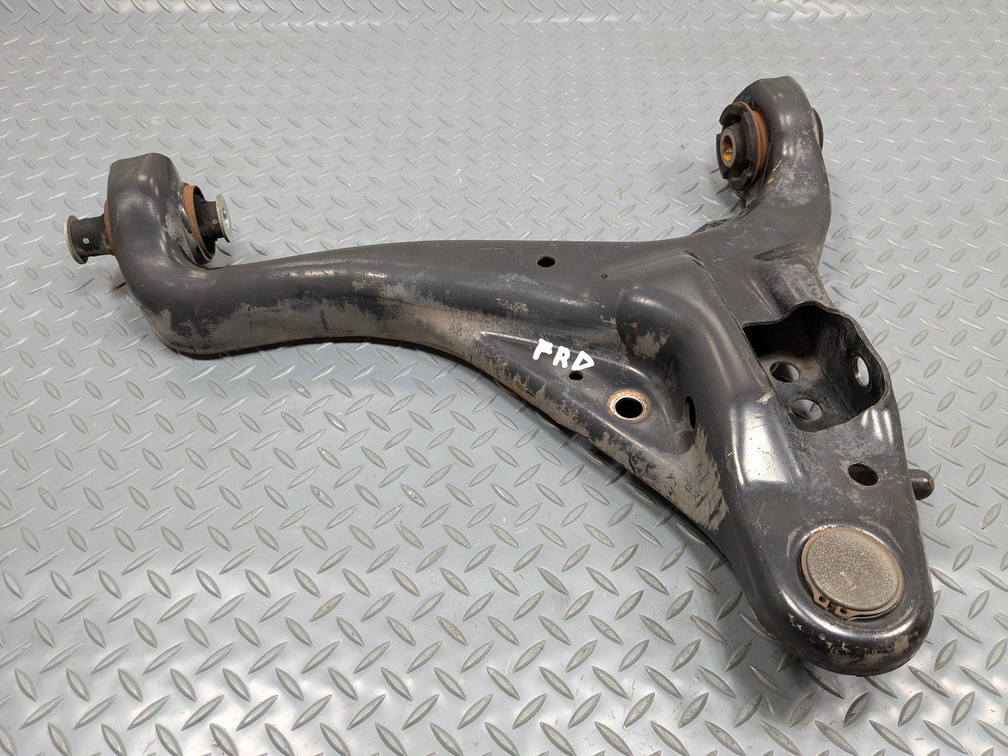 2006 - 2010 OEM FORD EXPLORER FRONT RIGHT SIDE SUSPENSION LOWER CONTROL ARM