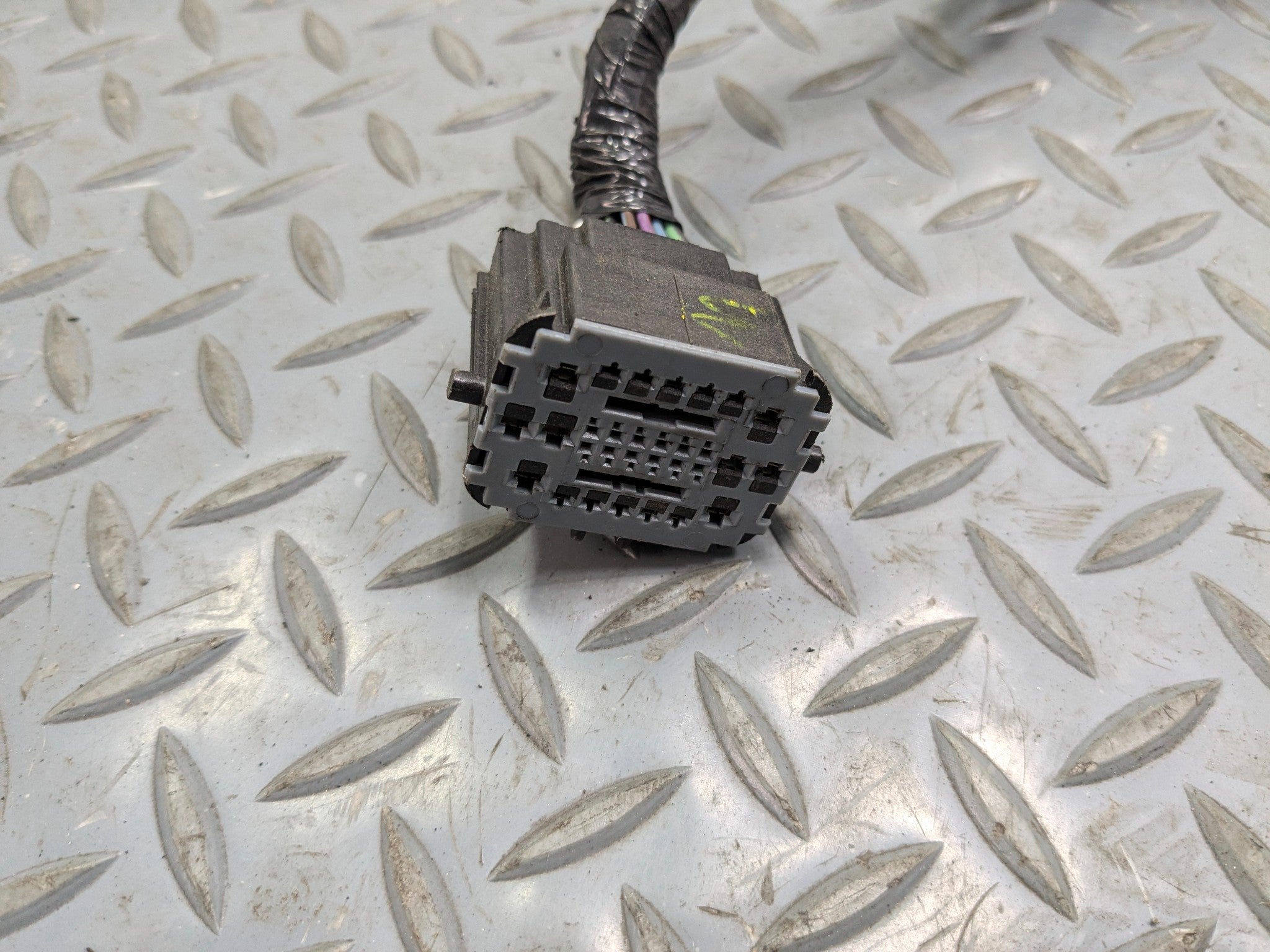 2006 - 2010 OEM FORD EXPLORER REAR SUBFRAME CROSSMEMBER WIRE WIRING HARNESS