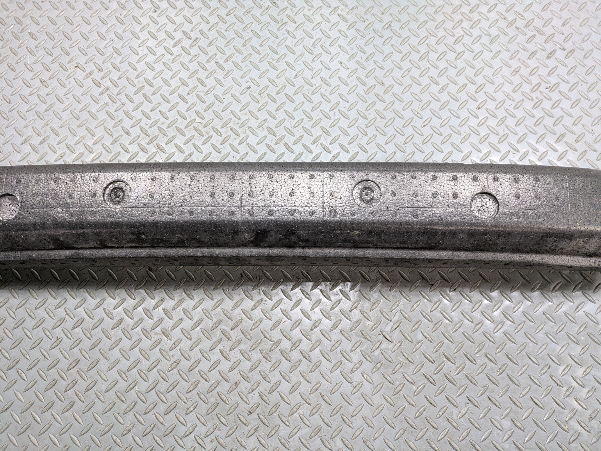 06 - 10 OEM FORD EXPLORER FRONT BUMPER REINFORCEMENT IMPACT ENERGY ABSORBER FOAM