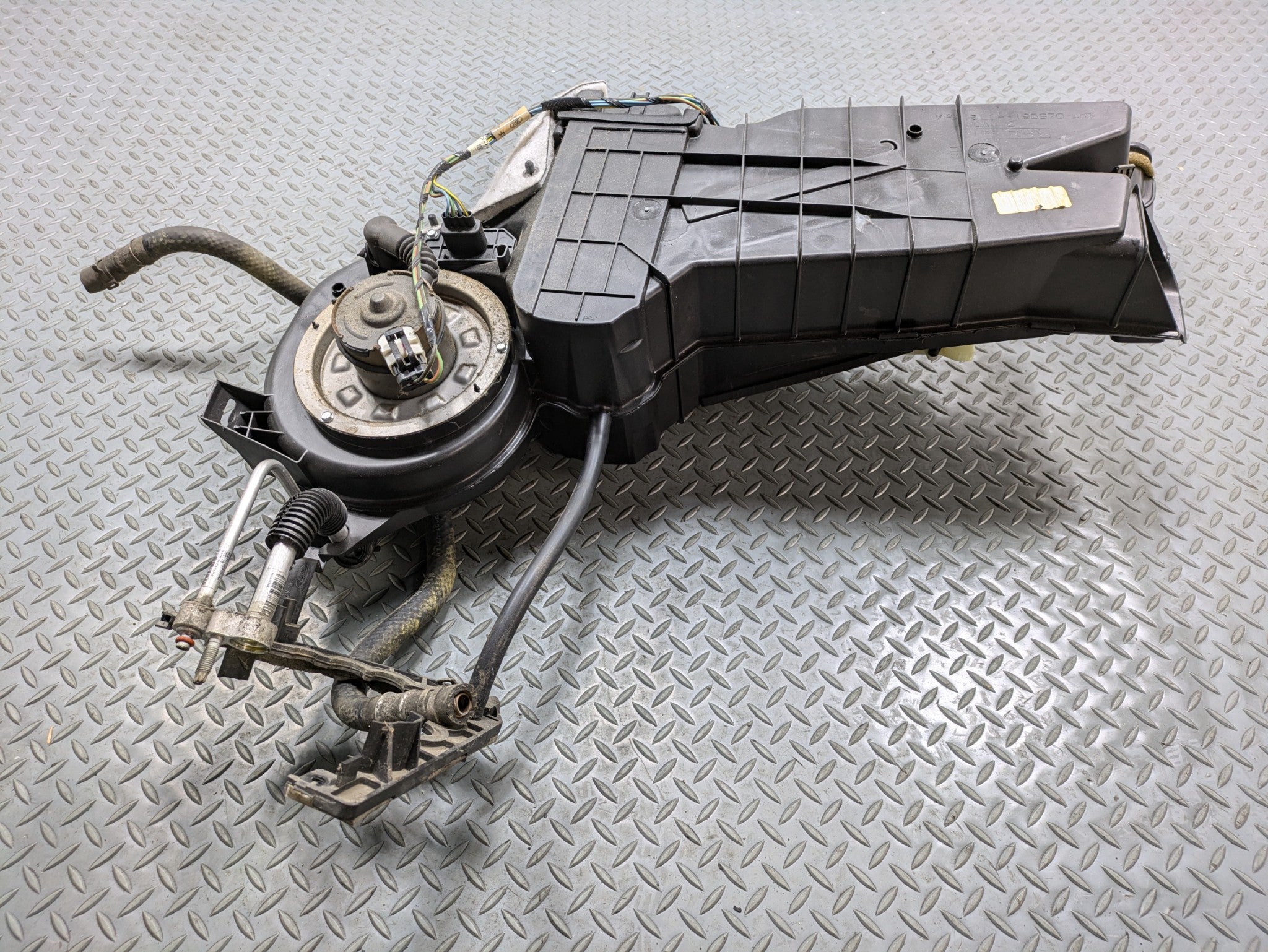 2006 - 2010 OEM FORD EXPLORER REAR AC EVAPORATOR CLIMATE HEATER ASSEMBLY