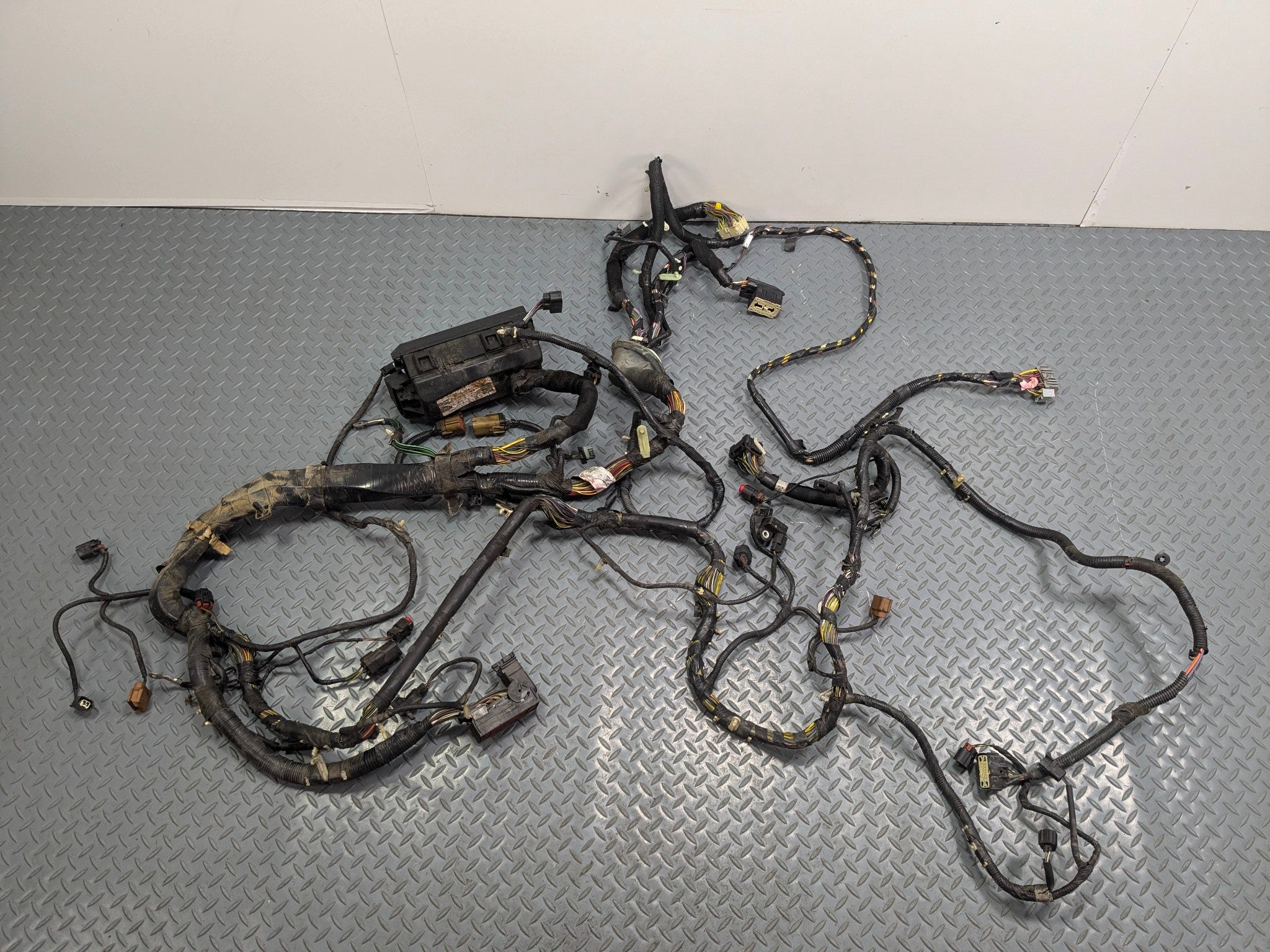 2006 - 2010 OEM FORD EXPLORER INTERIOR HOOD WIRE HARNESS CABLE AND CONNECTOR