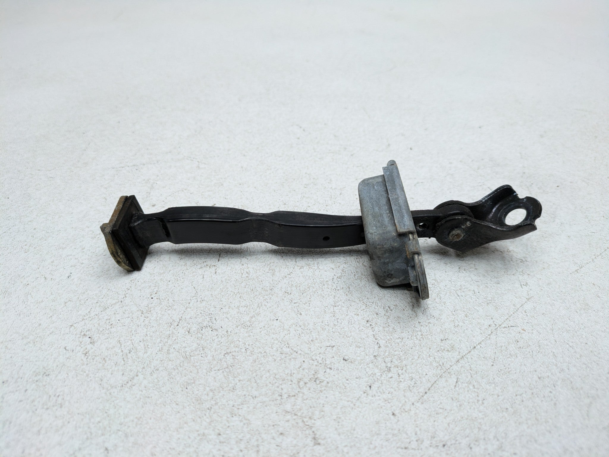 2004 - 2006 OEM NISSAN MAXIMA FRONT LEFT DRIVER SIDE DOOR CHECK STRAP STOPPER