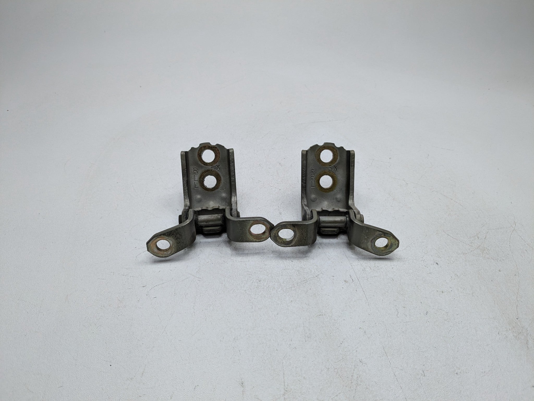 2004 - 2006 OEM NISSAN MAXIMA FRONT LEFT SIDE UPPER AND LOWER DOOR HINGE SET