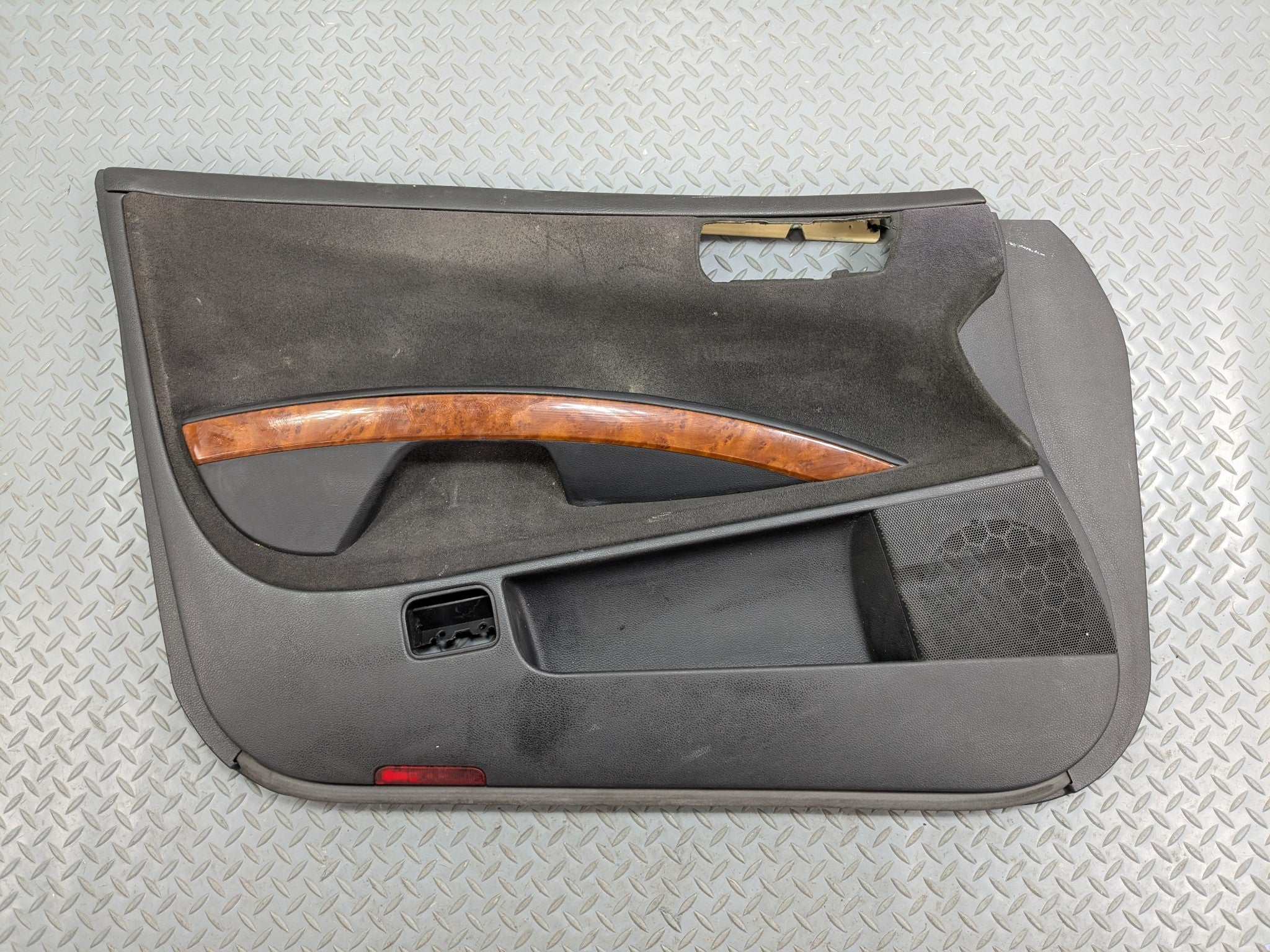 2004 - 2006 OEM NISSAN MAXIMA FRONT LEFT DRIVER SIDE INTERIOR DOOR TRIM PANEL