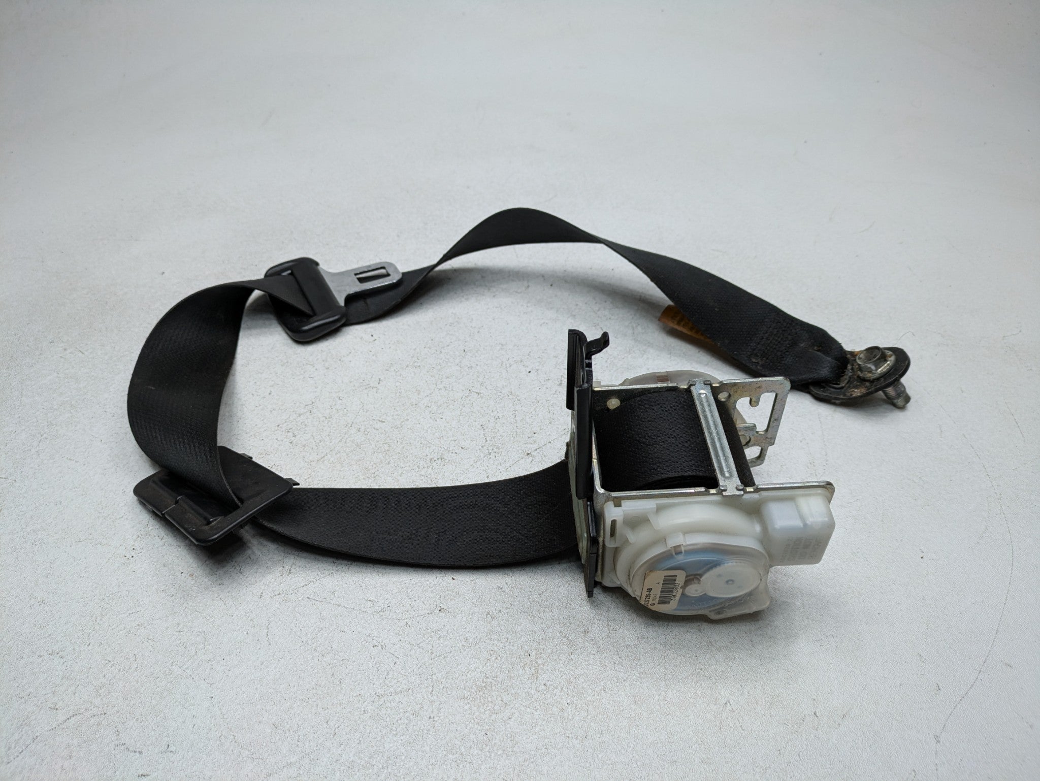 2004 - 2006 OEM NISSAN MAXIMA REAR RIGHT PASSENGER SIDE SEAT BELT RETRACTOR