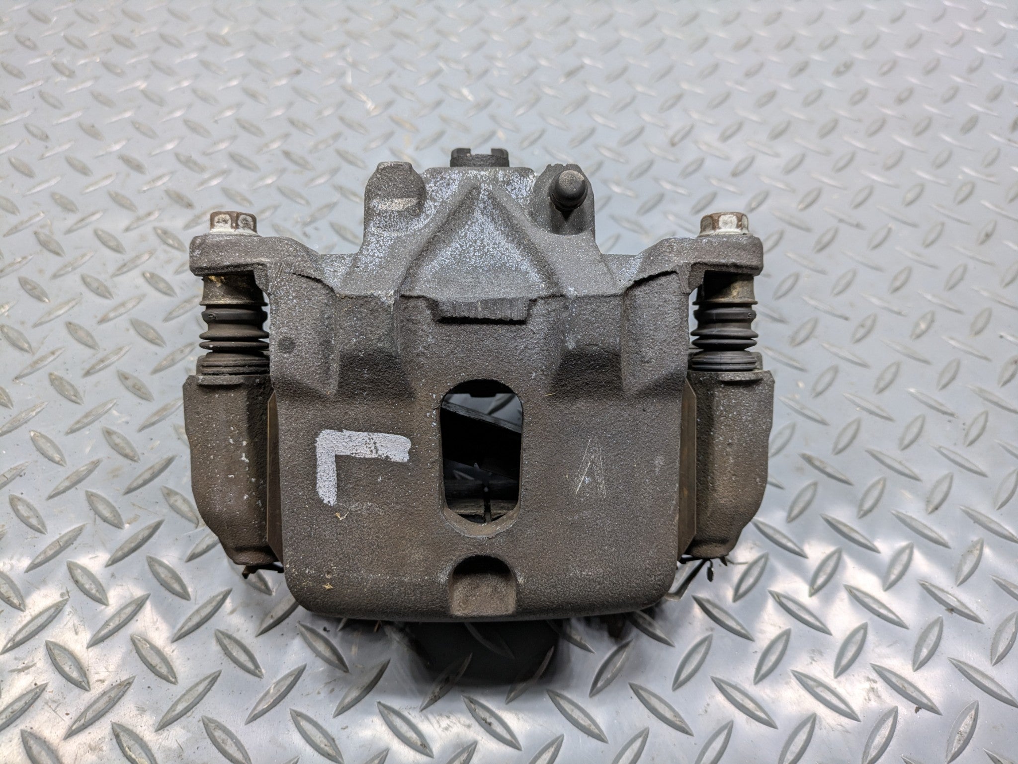 2004 - 2006 OEM NISSAN MAXIMA FRONT LEFT DRIVER SIDE BRAKE CALIPER ASSEMBLY