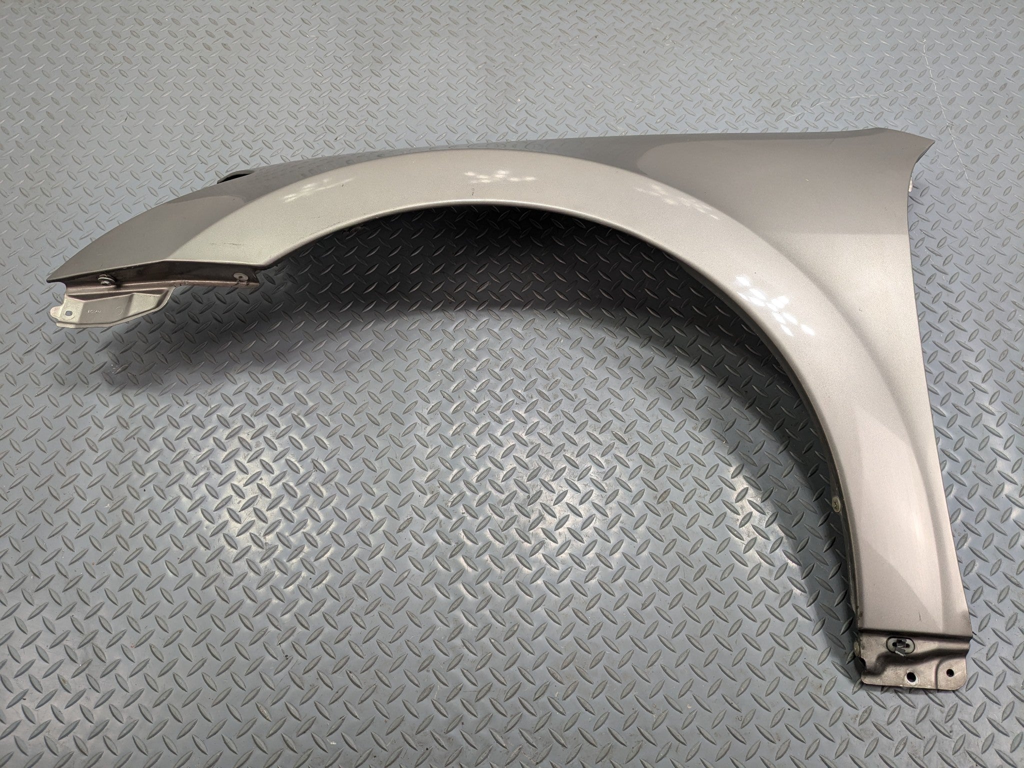 2004 - 2006 OEM NISSAN MAXIMA FRONT LEFT DRIVER SIDE FENDER COVER PANEL ASSEMBLY