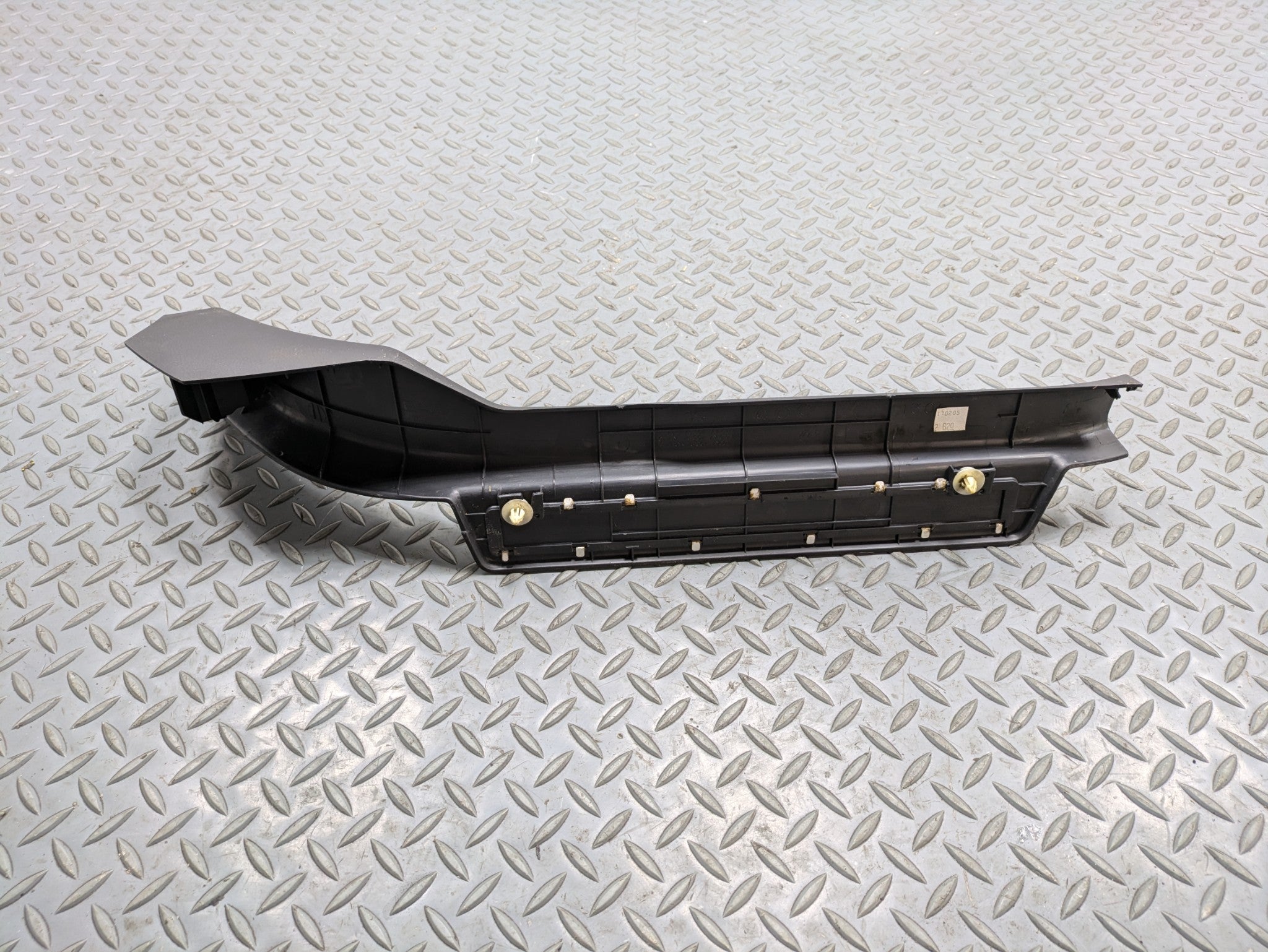 2004 - 2006 OEM NISSAN MAXIMA REAR LEFT DRIVER SIDE DOOR SILL SCUFF PLATE TRIM