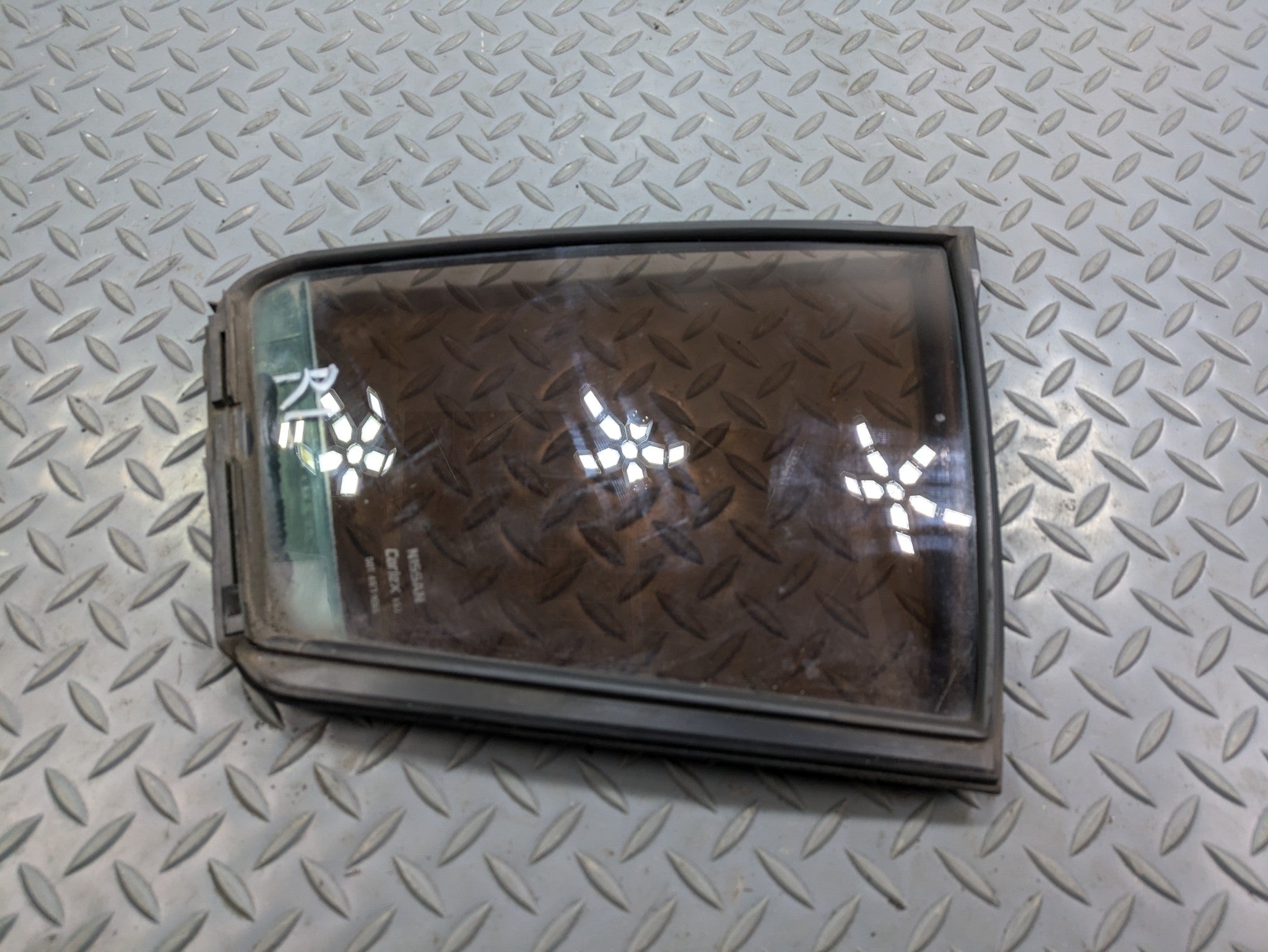 2004 - 2006 OEM NISSAN MAXIMA REAR LEFT DRIVER SIDE DOOR VENT WINDOW GLASS