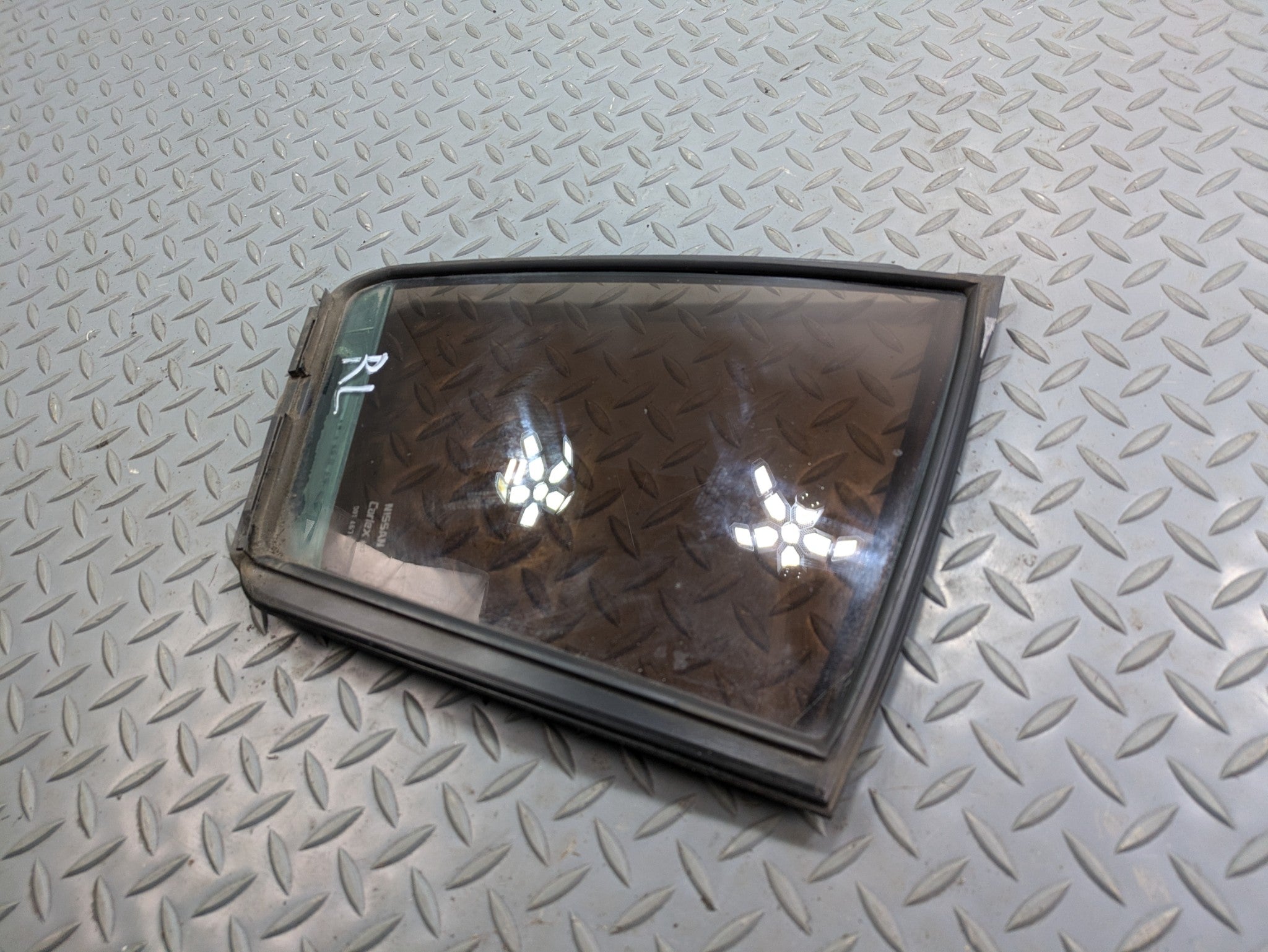 2004 - 2006 OEM NISSAN MAXIMA REAR LEFT DRIVER SIDE DOOR VENT WINDOW GLASS