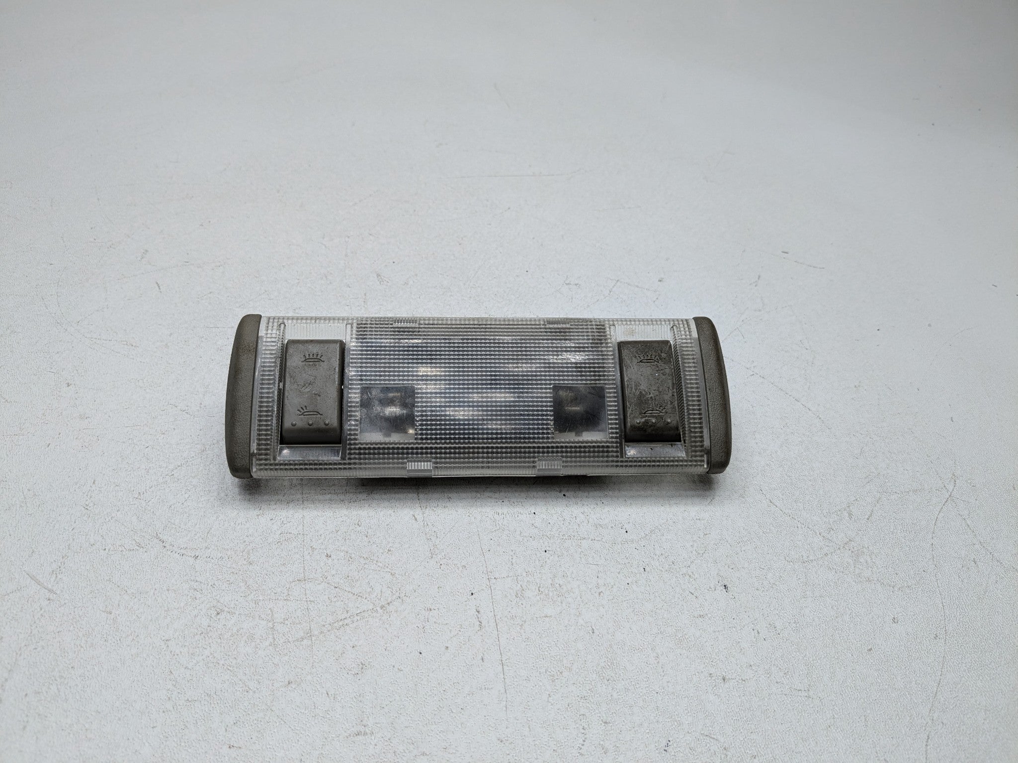 2004 - 2006 OEM NISSAN MAXIMA REAR ROOF INTERIOR DOME READING LIGHT GRAY