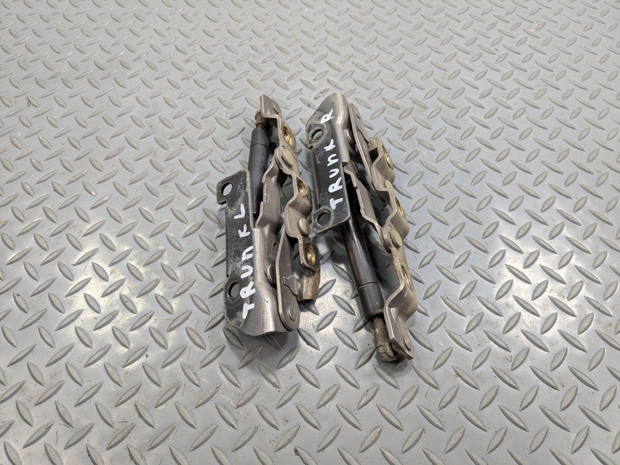 2004 - 2006 OEM NISSAN MAXIMA REAR LEFT AND RIGHT TRUNK LID GATE HINGES PAIR