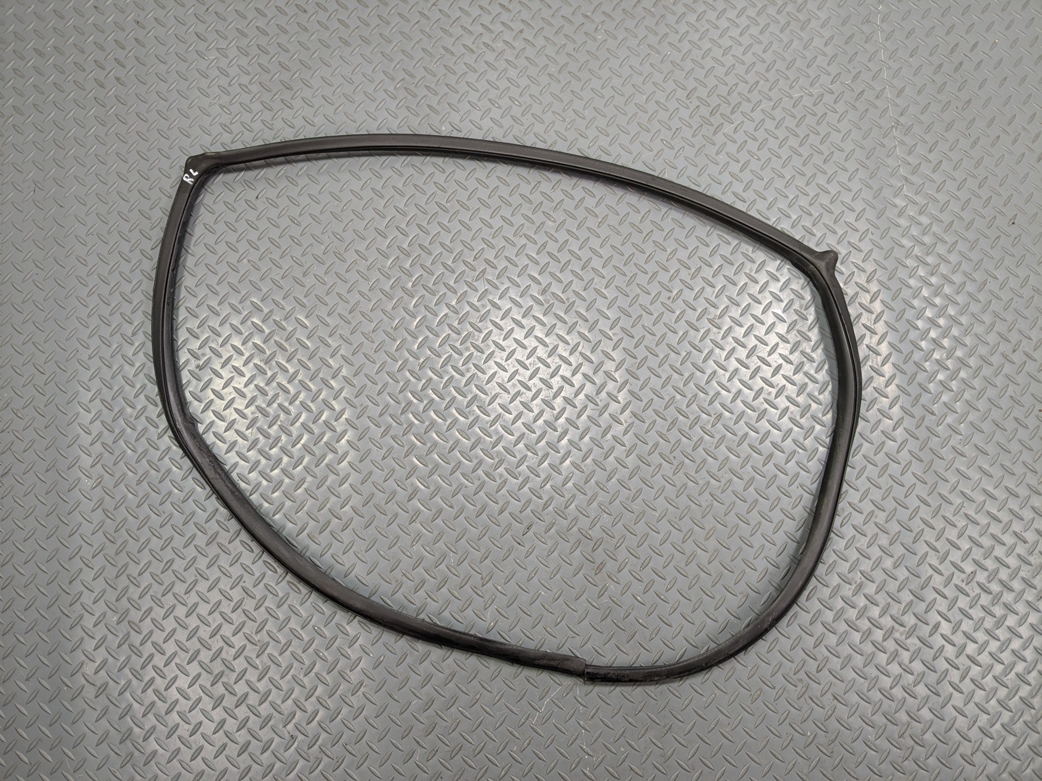 2004 - 2006 OEM NISSAN MAXIMA REAR LEFT DRIVER SIDE WEATHER STRIPPING RUBBER