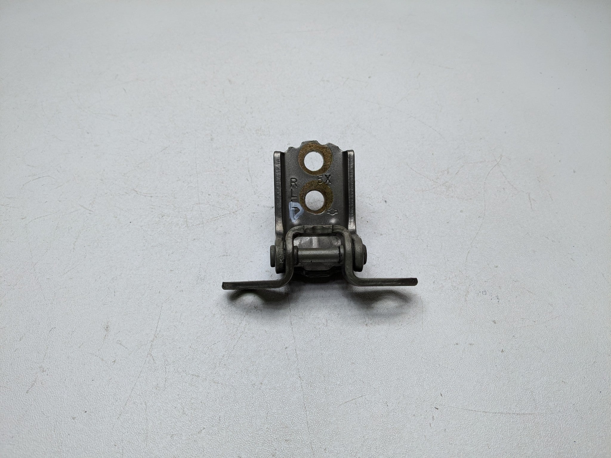 2004 - 2006 OEM NISSAN MAXIMA REAR LEFT DRIVER SIDE DOOR HINGE LATCHES