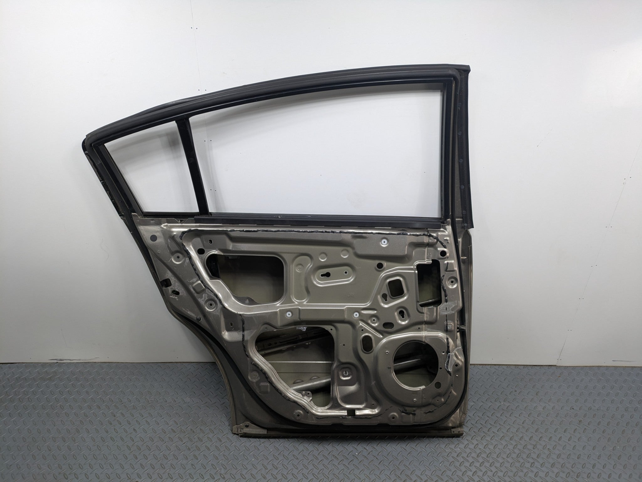 2004 - 2006 OEM NISSAN MAXIMA REAR LEFT DRIVER SIDE DOOR SHELL PANEL ASSEMBLY