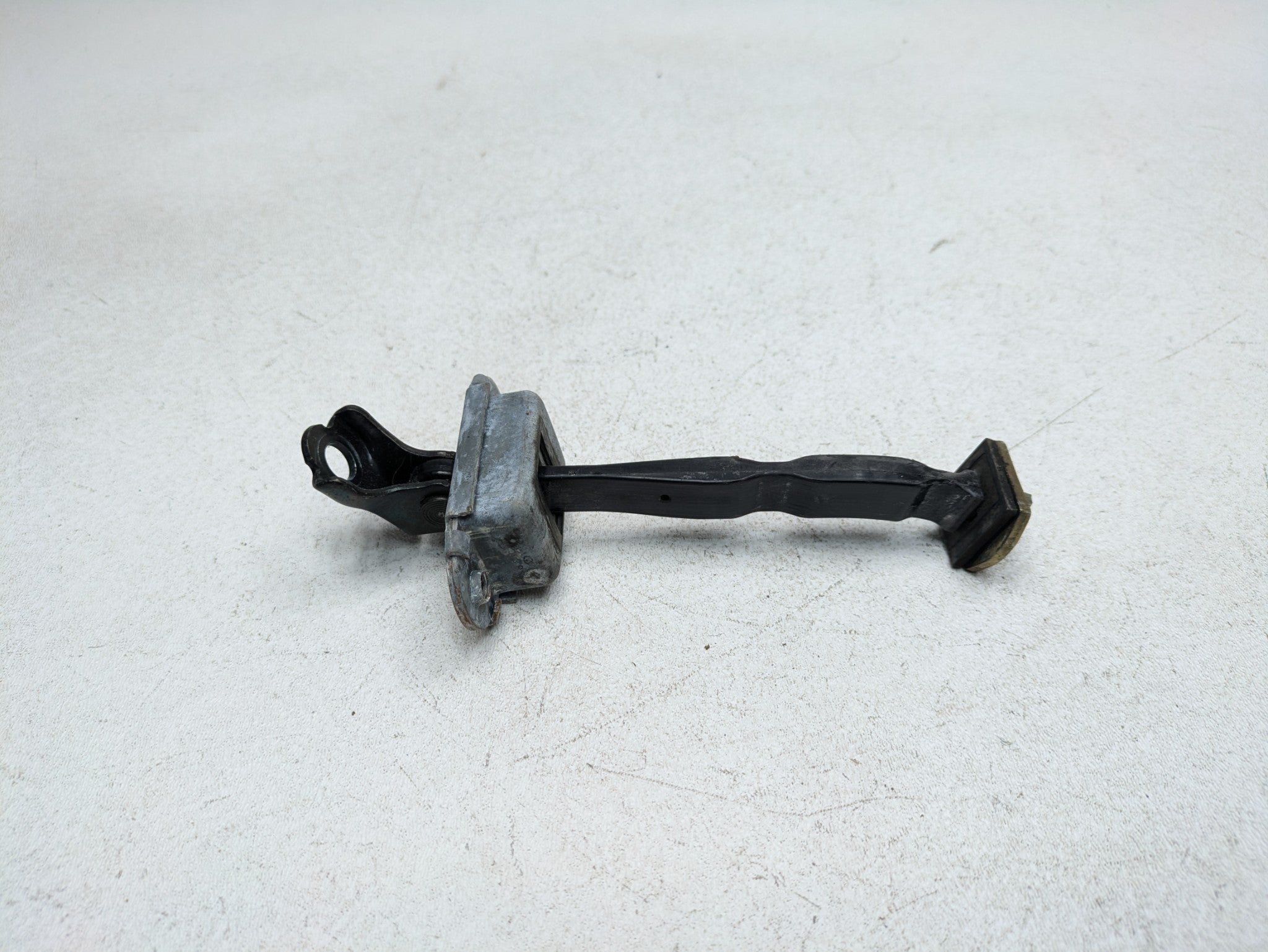 2004 - 2006 OEM NISSAN MAXIMA REAR RIGHT PASSENGER SIDE DOOR CHECK STRAP STOPPER