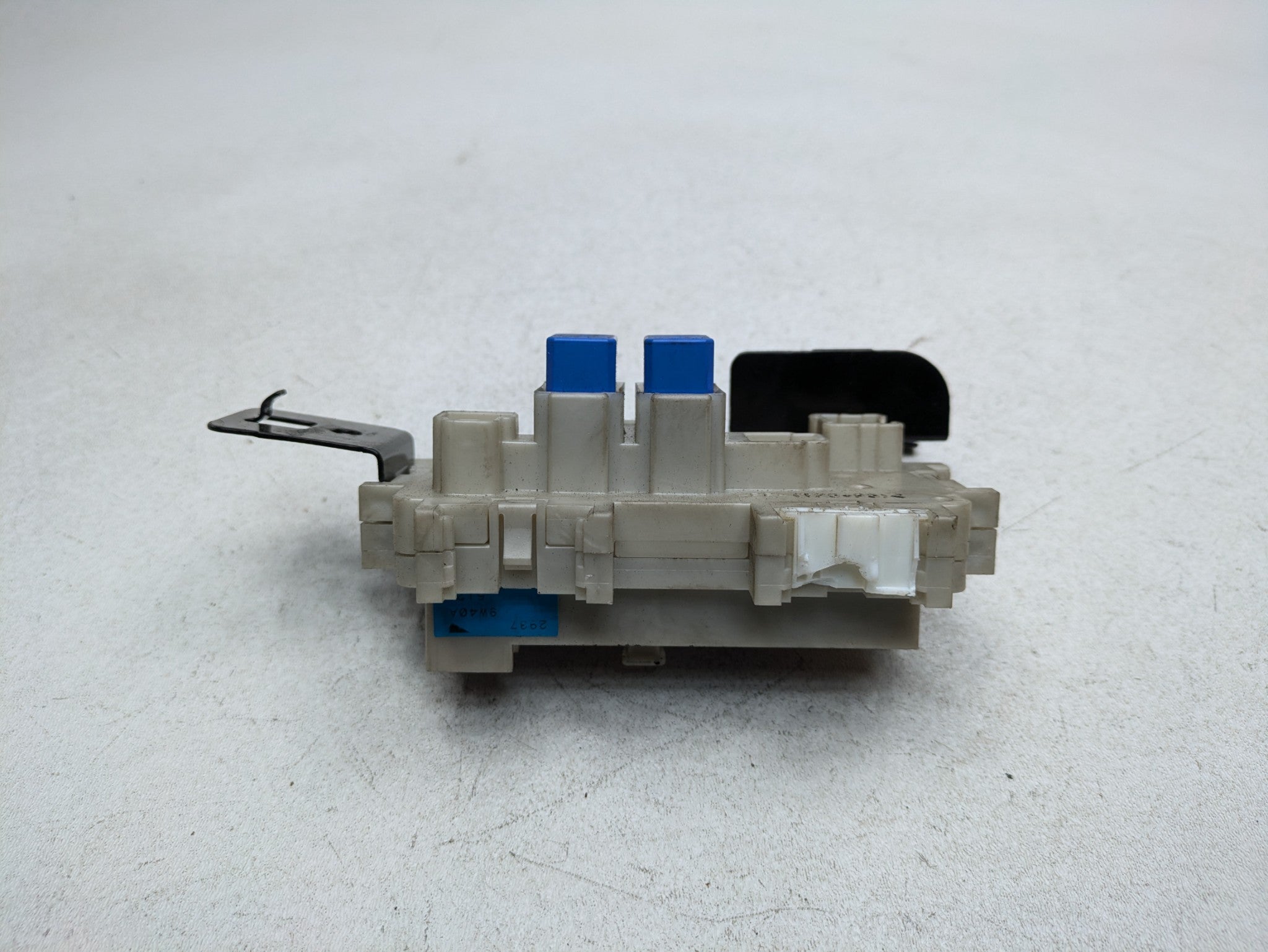 2004 - 2006 OEM NISSAN MAXIMA INTERIOR CABIN FUSE RELAY JUNCTION BOX ASSEMBLY