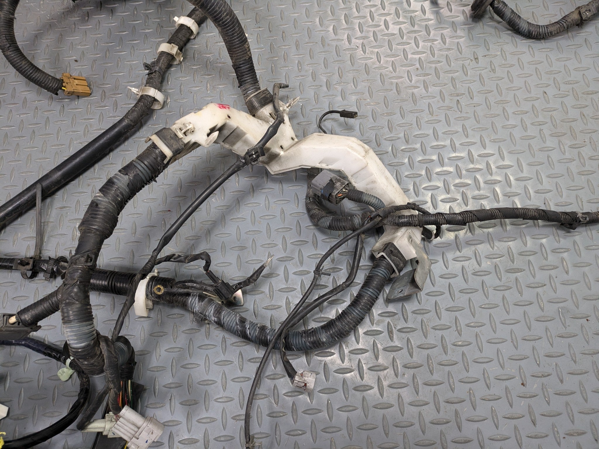 2004 - 2006 OEM NISSAN MAXIMA INTERIOR HOOD WIRE HARNESS CABLE AND CONNECTOR