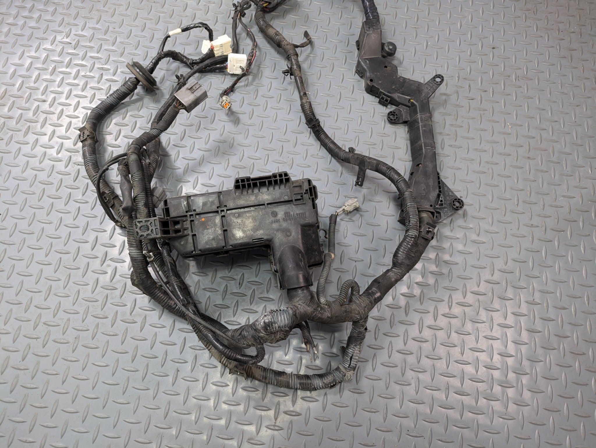 2004 - 2006 OEM NISSAN MAXIMA INTERIOR HOOD WIRE HARNESS CABLE AND CONNECTOR