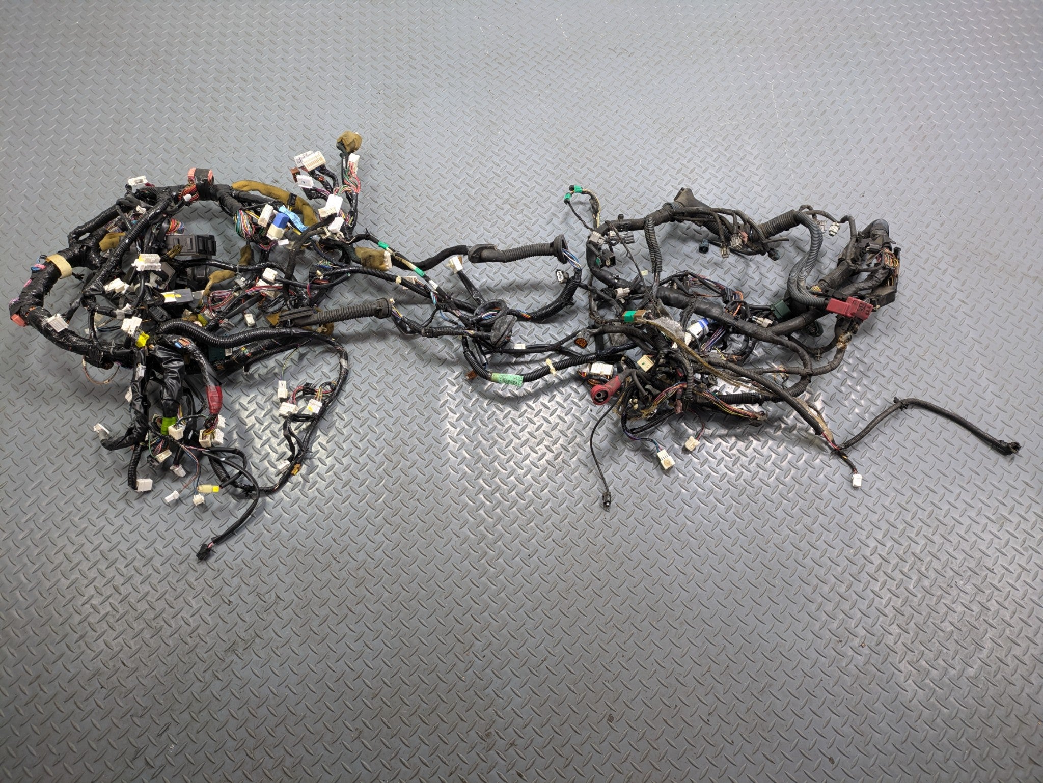 2004 - 2006 OEM NISSAN MAXIMA INTERIOR ENGINE WIRE HARNESS CABLE AND CONNECTOR