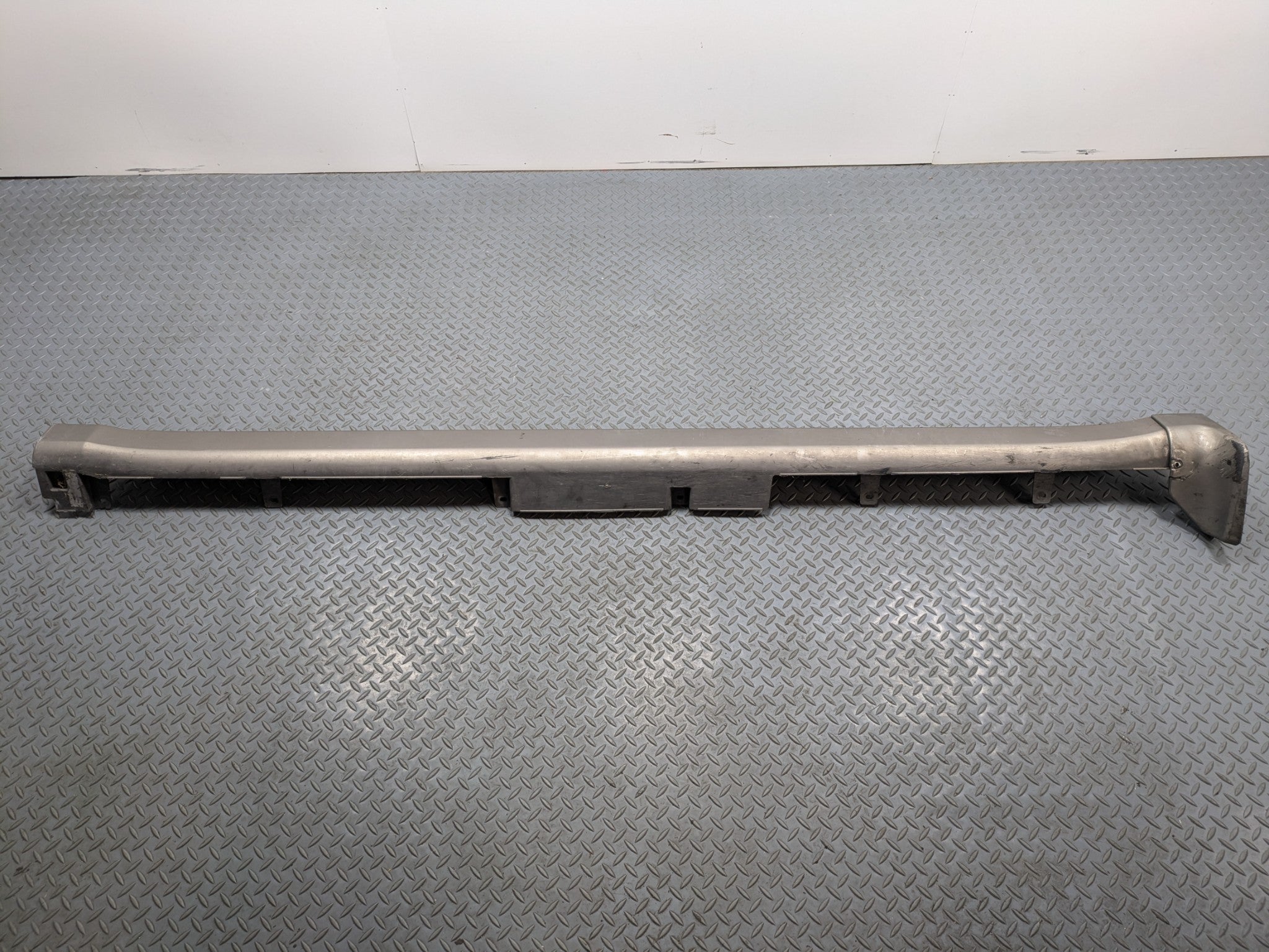 2004 - 2006 OEM NISSAN MAXIMA RIGHT PASSENGER SIDE ROCKER MOLDING TRIM PANEL