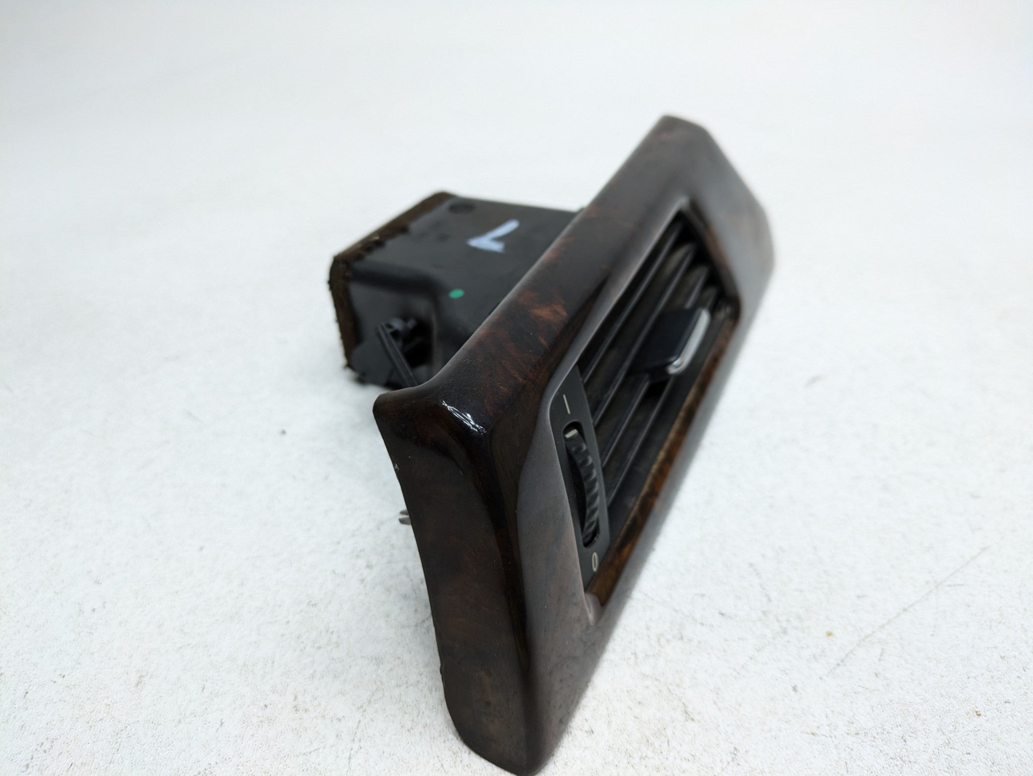 06 - 08 OEM BMW 328I FRONT LEFT SIDE DASH AIR CONDITIONER HEATER VENT ASSEMBLY