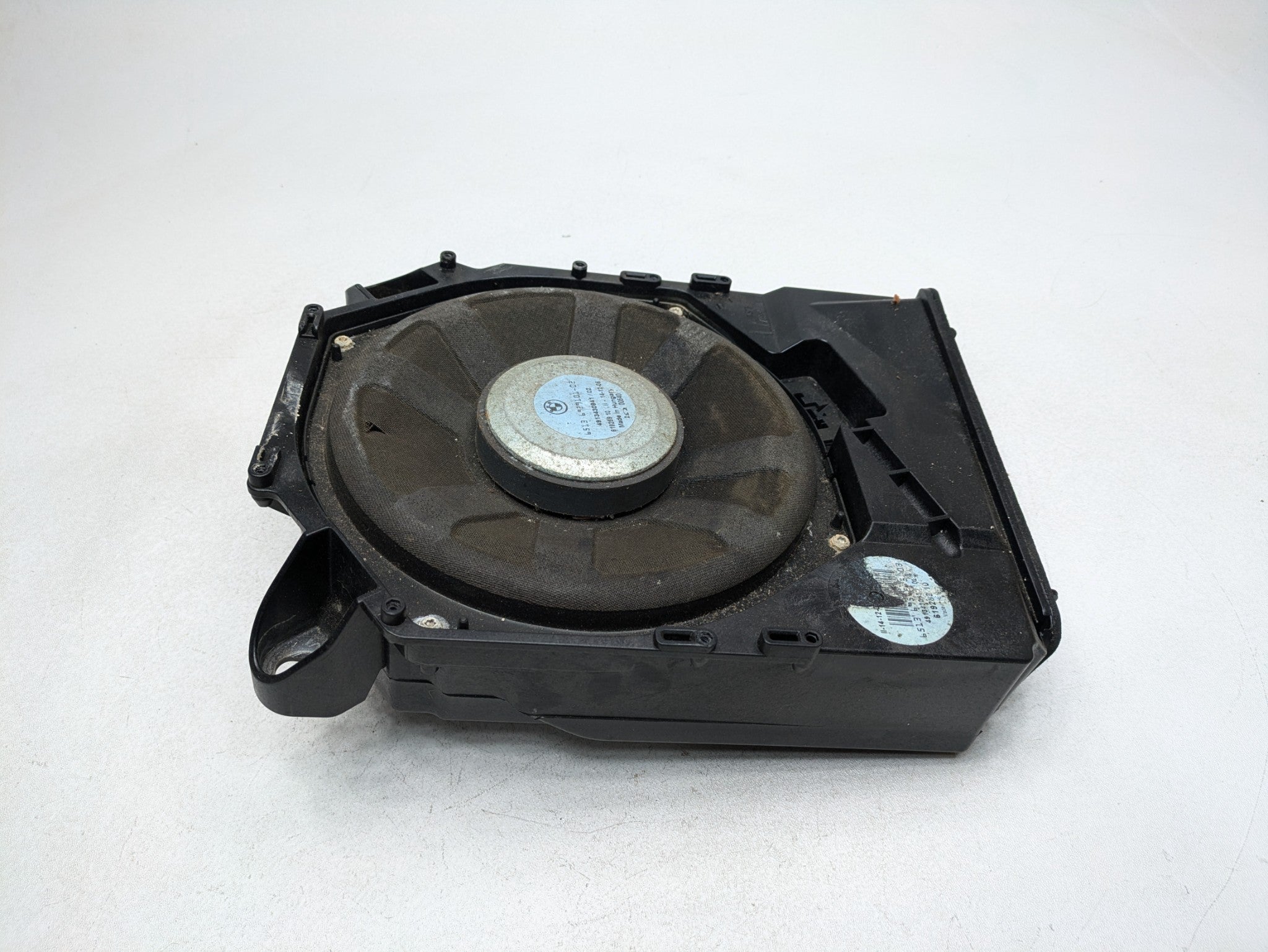 2006 - 2008 OEM BMW 328I AUDIO SOUND SPEAKER SUBWOOFER BASS BOX