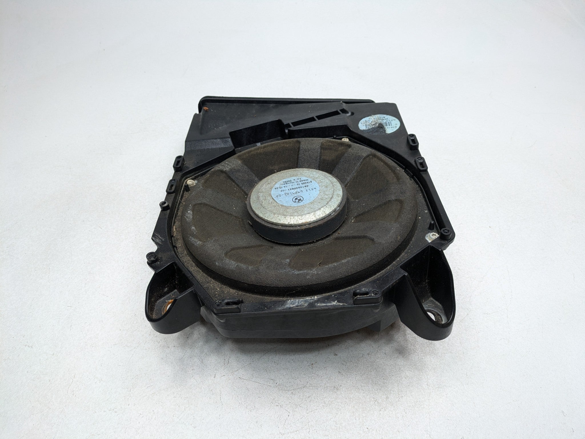 2006 - 2008 OEM BMW 328I AUDIO SOUND SPEAKER SUBWOOFER BASS BOX