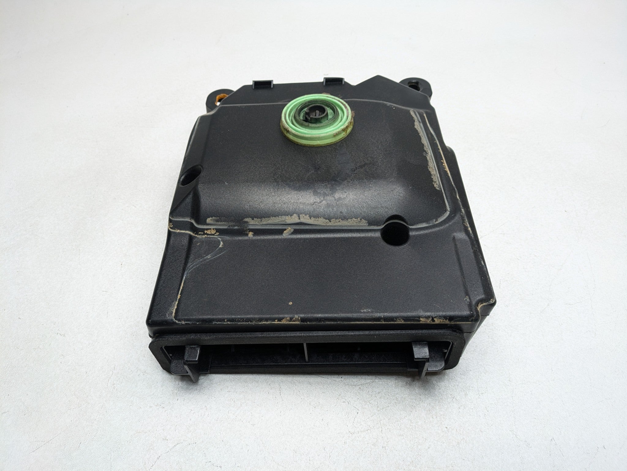 2006 - 2008 OEM BMW 328I AUDIO SOUND SPEAKER SUBWOOFER BASS BOX