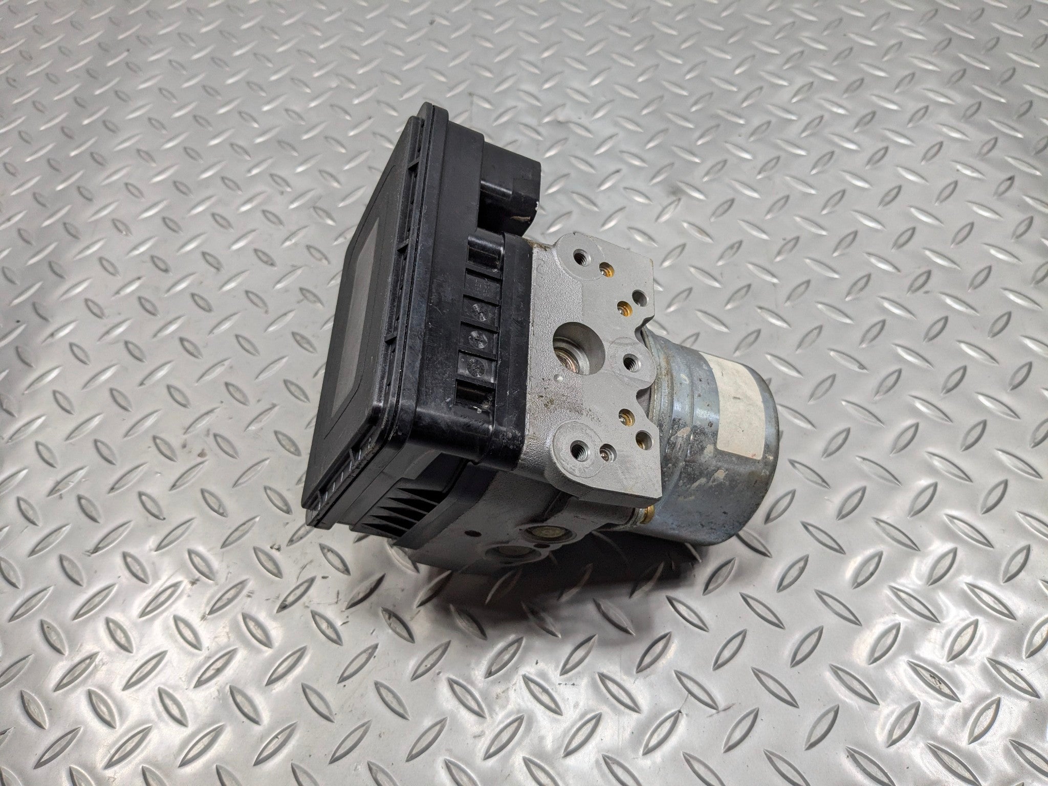 2004 - 2006 OEM ACURA TL ABS ANTI LOCK BRAKE PUMP MODULE UNIT