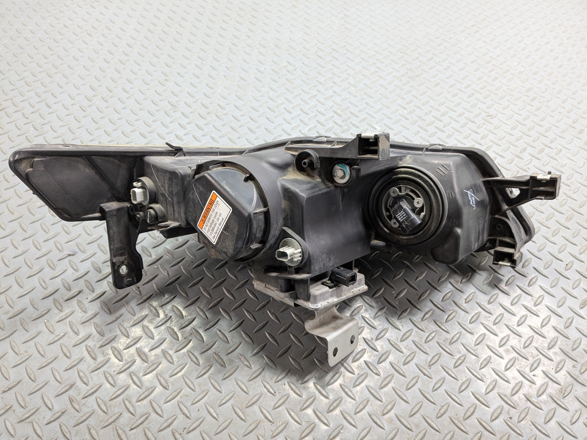 2004 - 2006 OEM ACURA TL FRONT LEFT DRIVER SIDE HEADLAMP ASSEMBLY