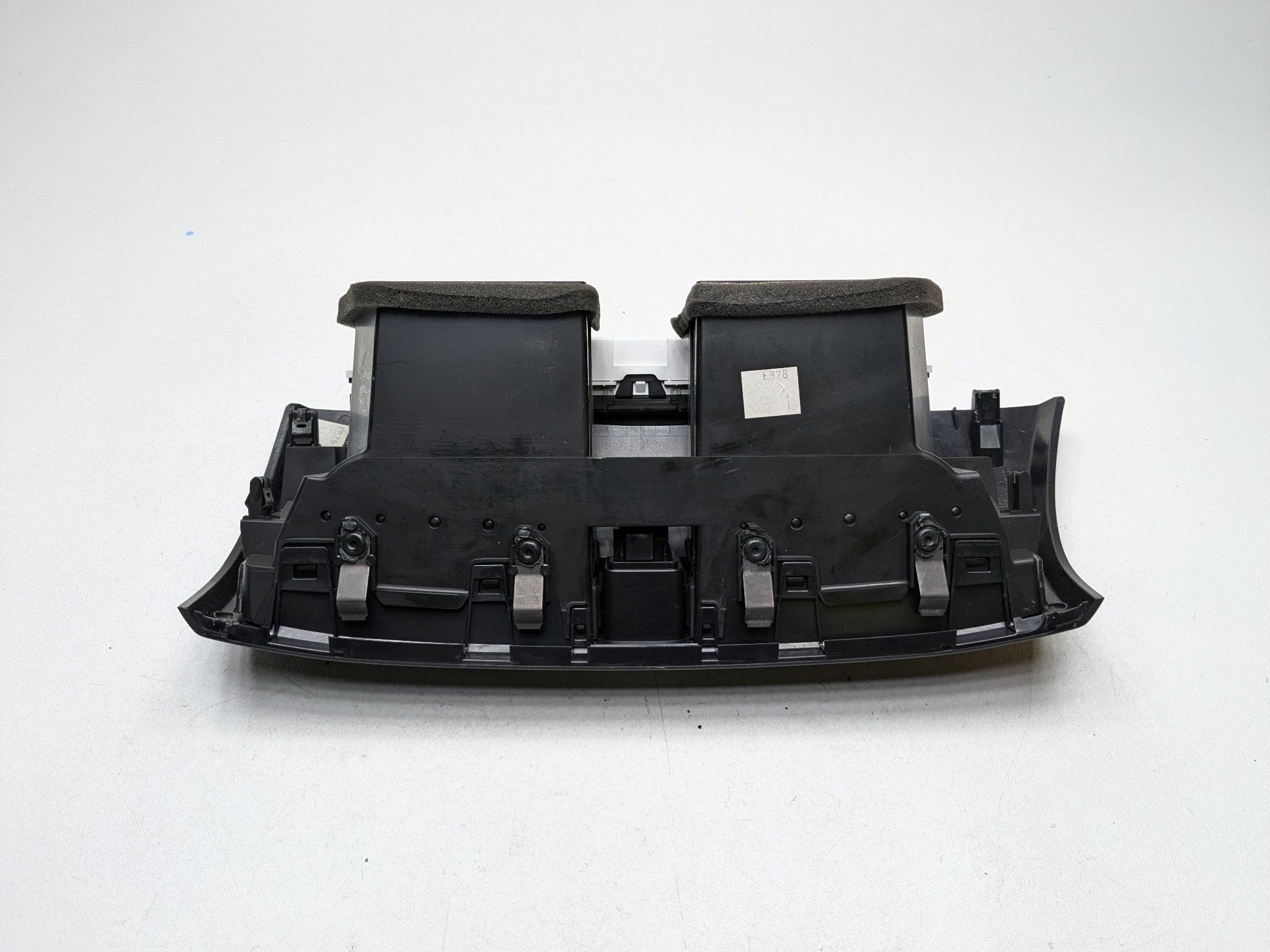 2004 - 2006 OEM ACURA TL DASH AIR VENT BEZEL WITH CLOCK DISPLAY HAZARD SWITCH