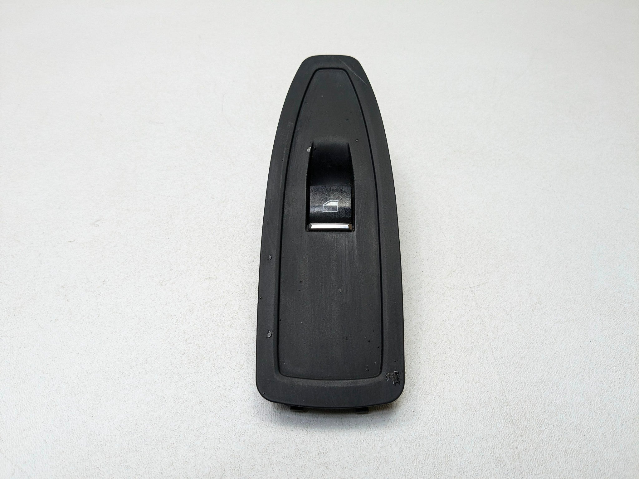 2016 - 2019 OEM BMW 330I FRONT RIGHT DOOR PANEL WINDOW CONTROL SWITCH ASSEMBLY