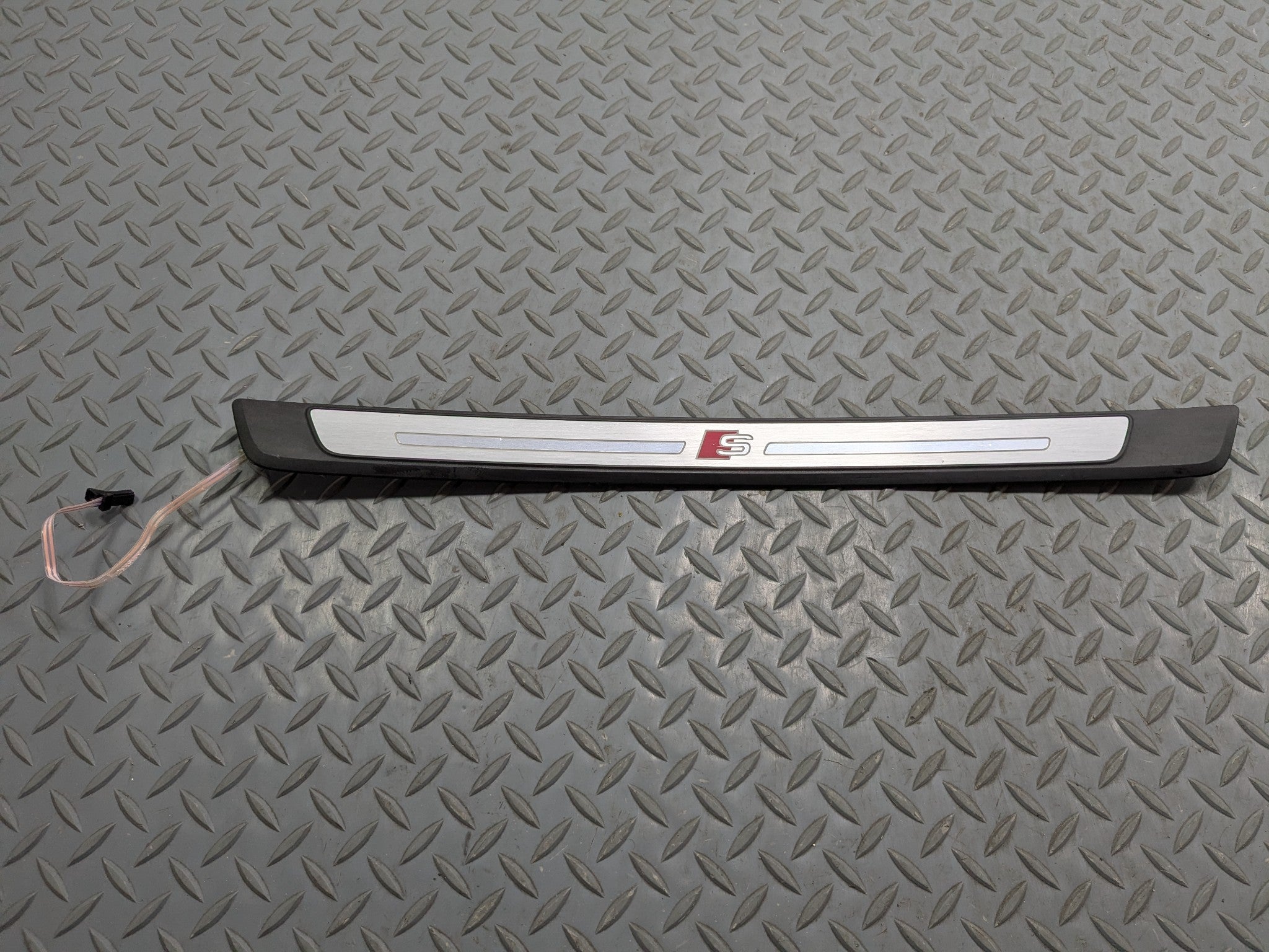 2017 - 2022 OEM AUDI S4 FRONT LEFT DRIVER SIDE DOOR SILL SCUFF PLATE TRIM